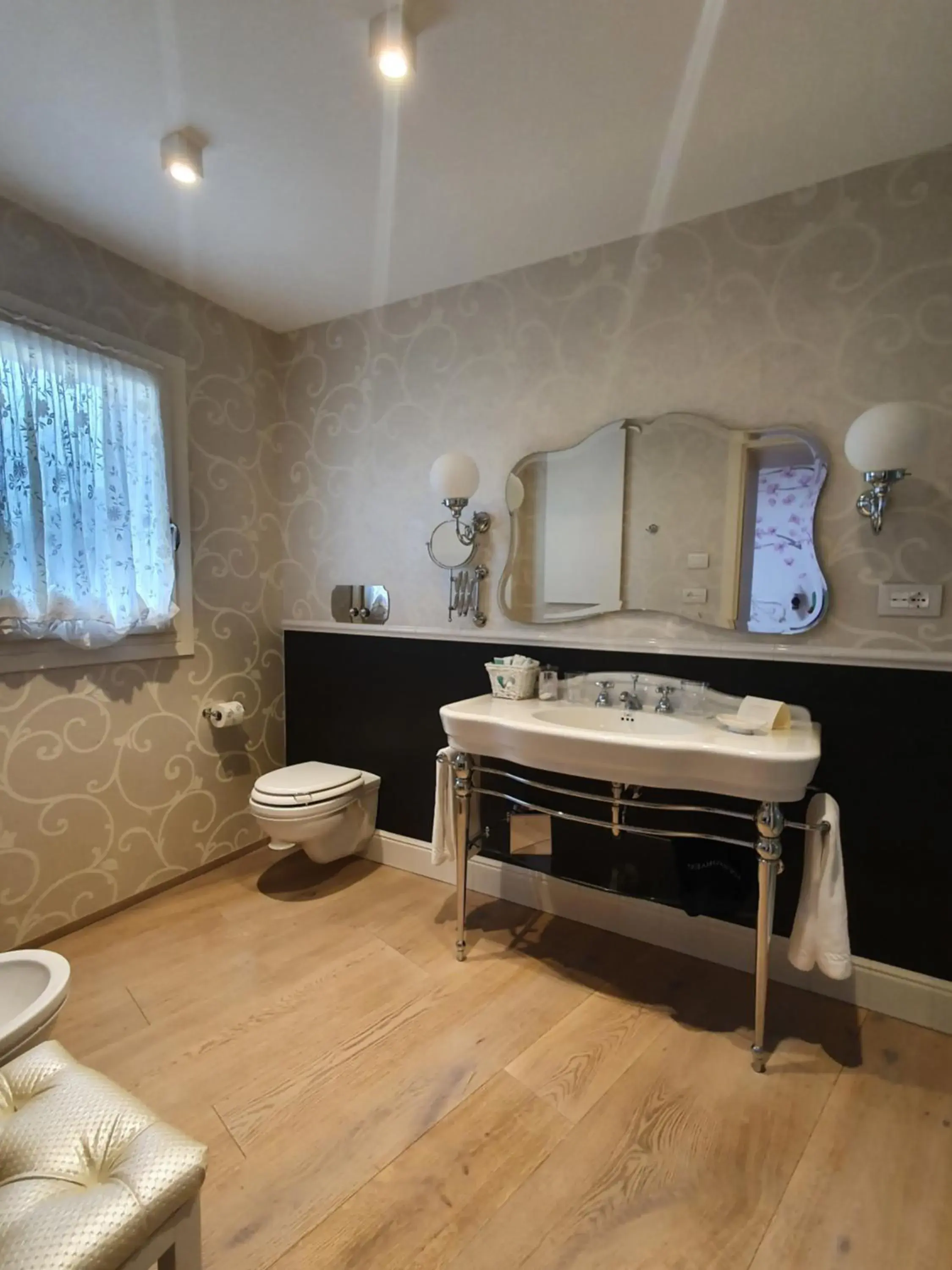 Bathroom in Colonìa Resort