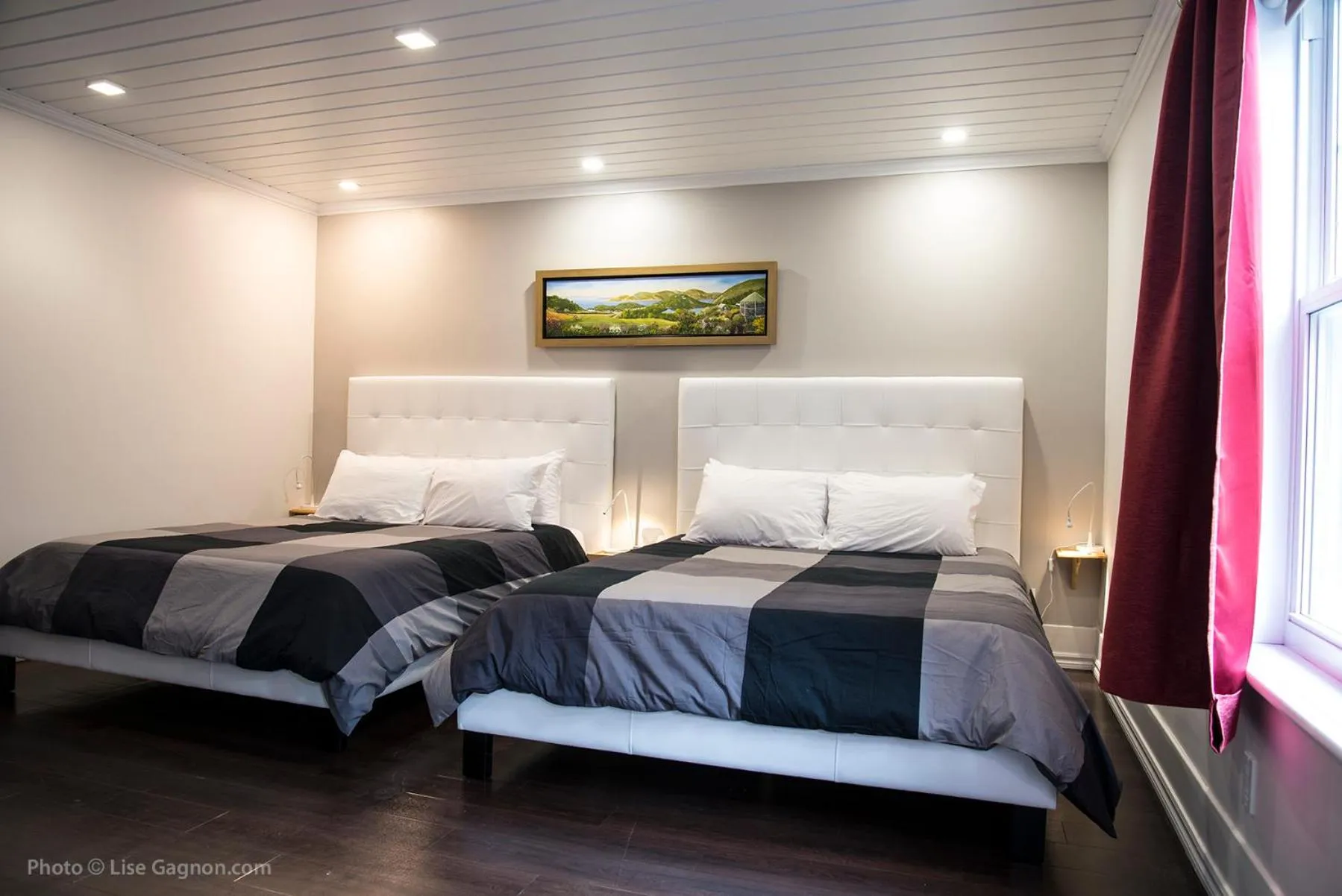 Bed in La Galouine Auberge