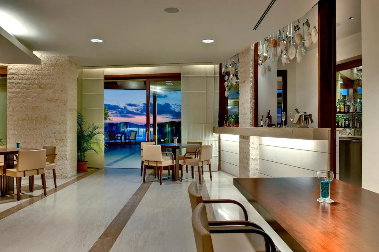 Lounge or bar in Smy Carlos V Wellness & Spa Alghero