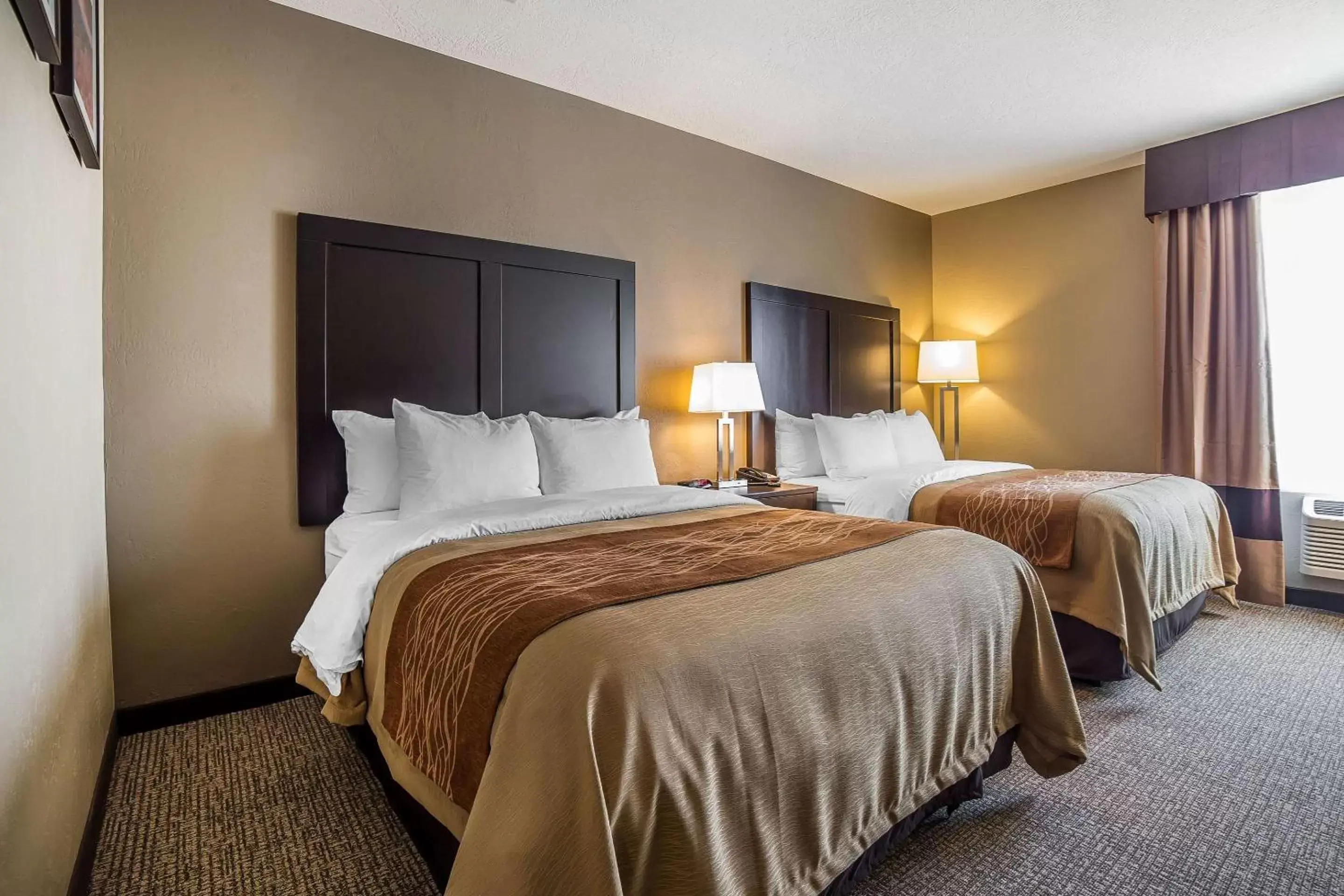 Photo of the whole room, Bed in Comfort Inn & Suites Vernal - National Monument Area