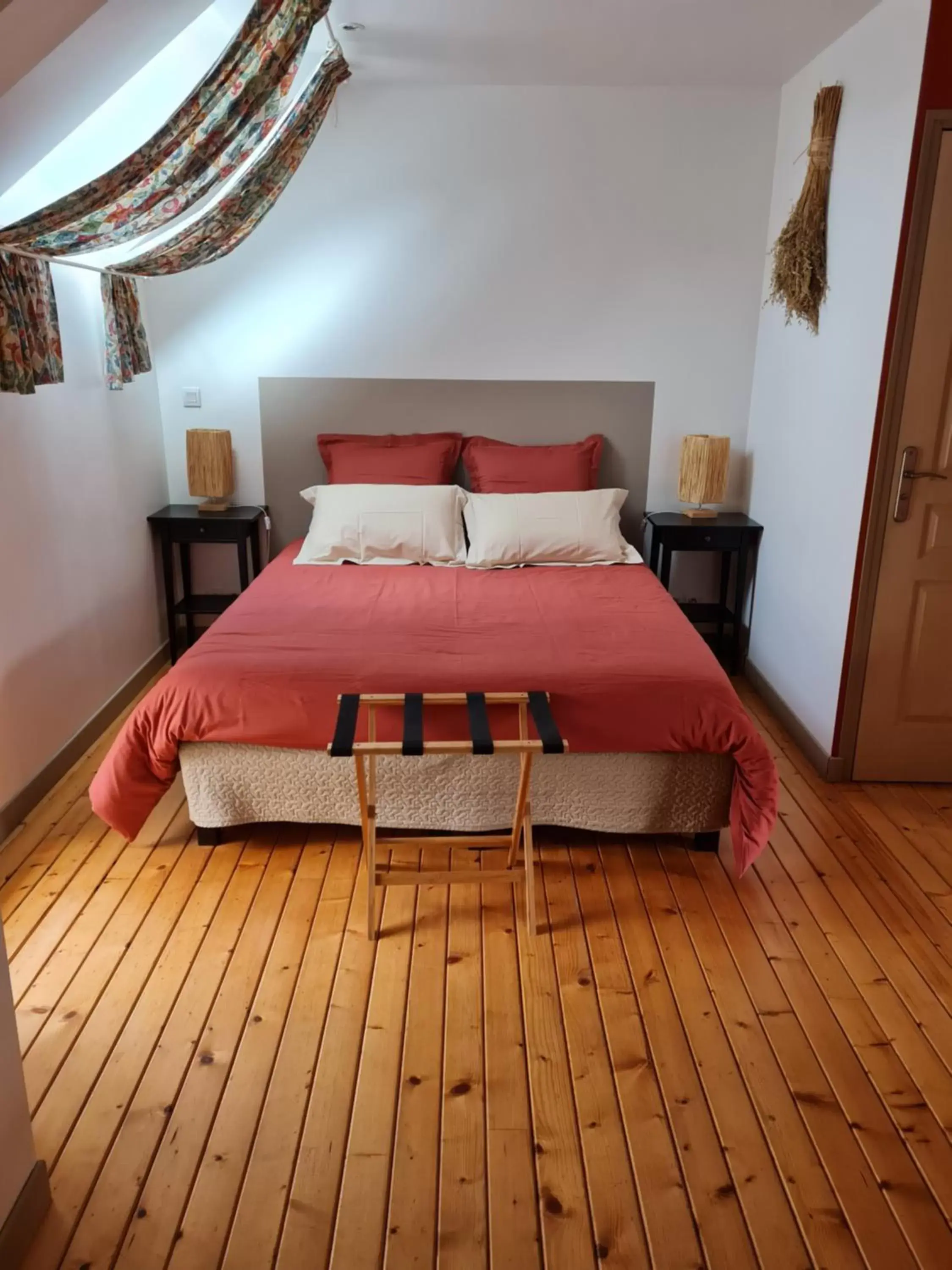 Bedroom, Bed in Domaine De La Cour Vautier