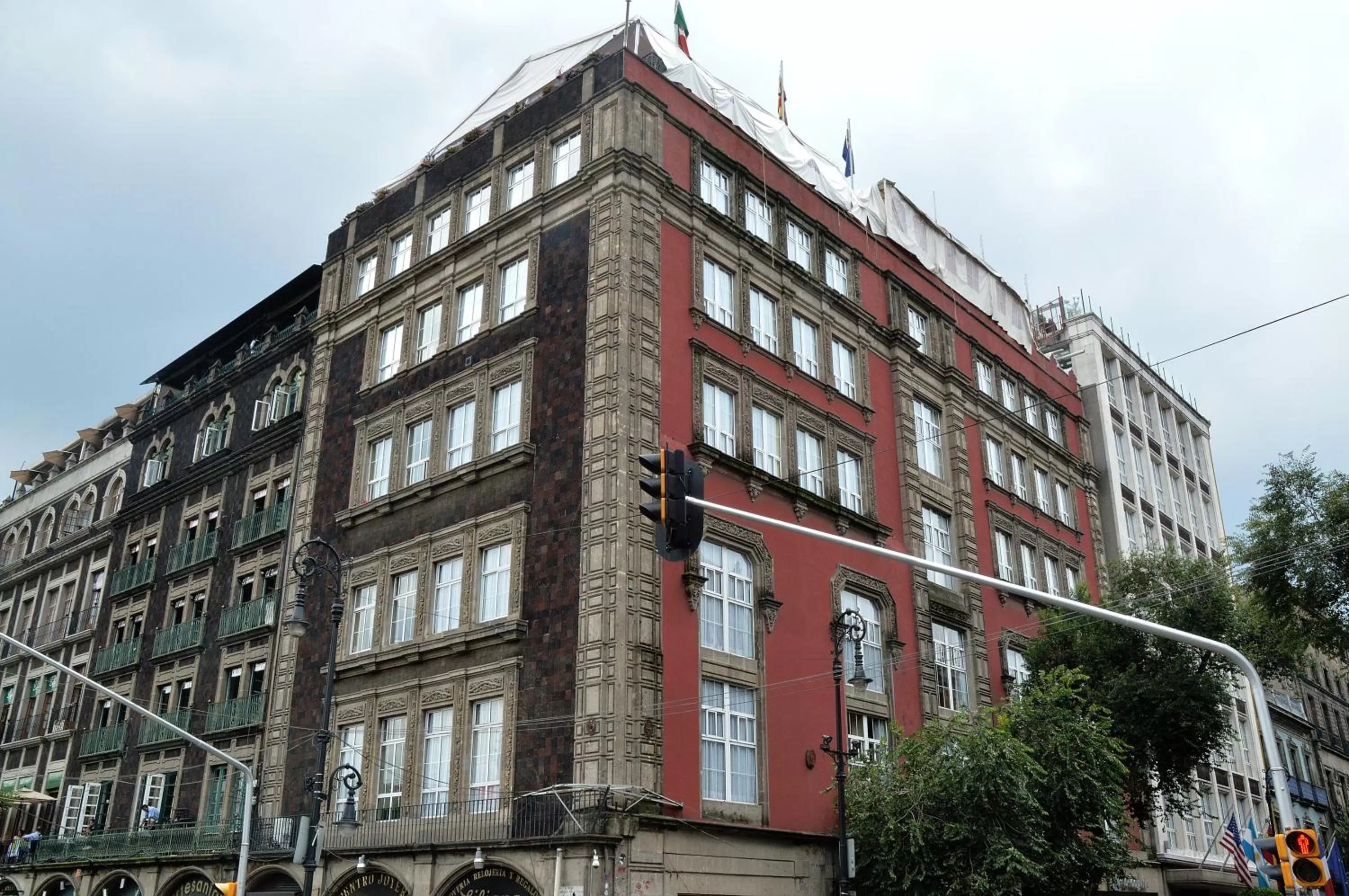 Facade/entrance in Zocalo Central & Rooftop Mexico City