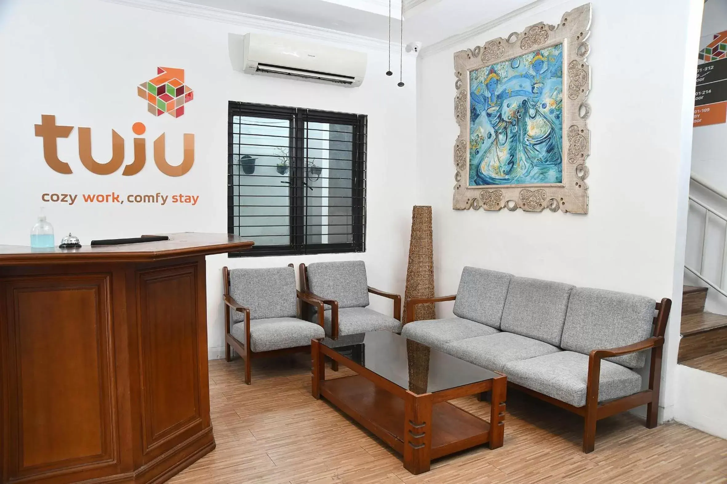 Lobby or reception in Tuju Abuserin Syariah Lobby or reception in Tuju Abuserin Syariah