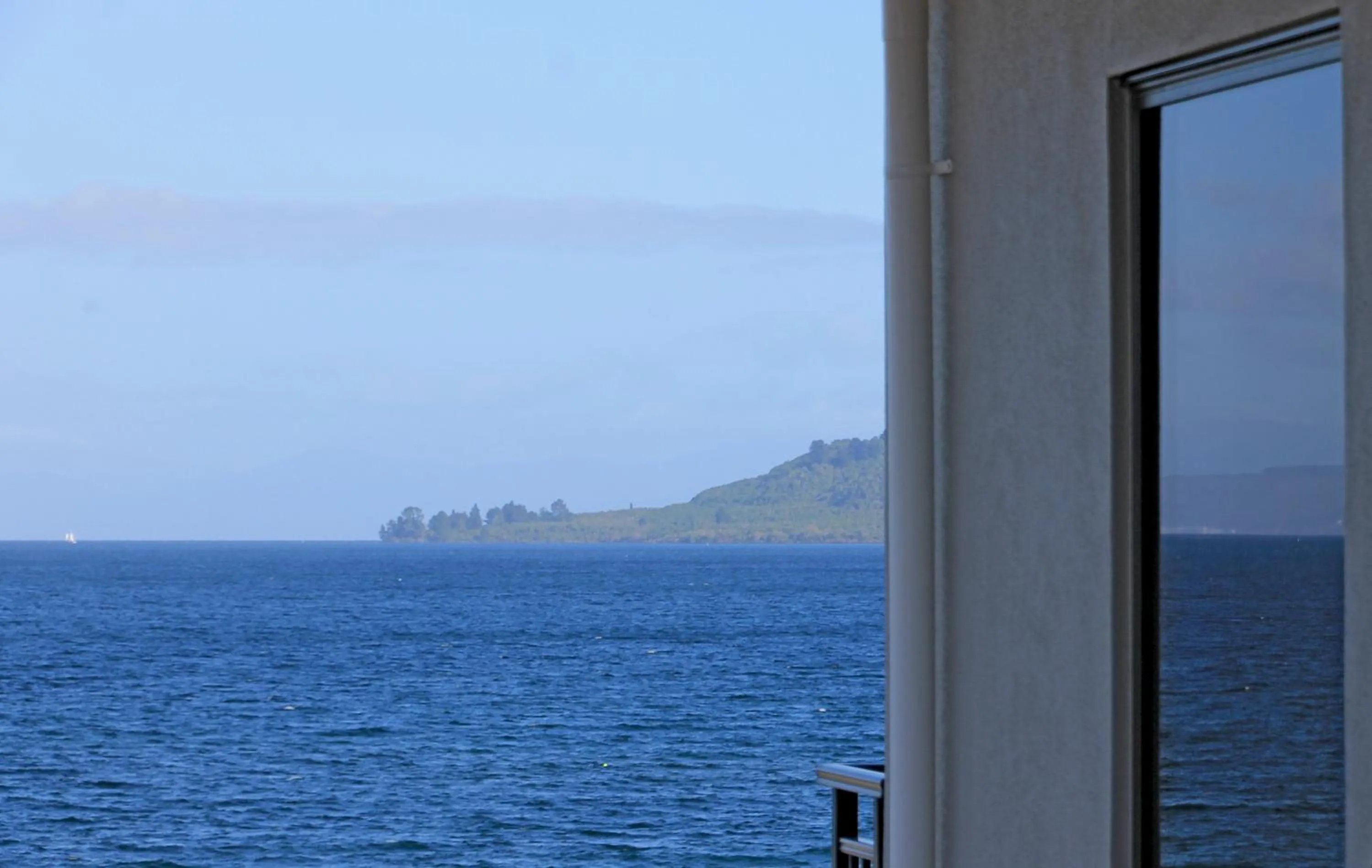 Lake view in Acacia Lake View Motel