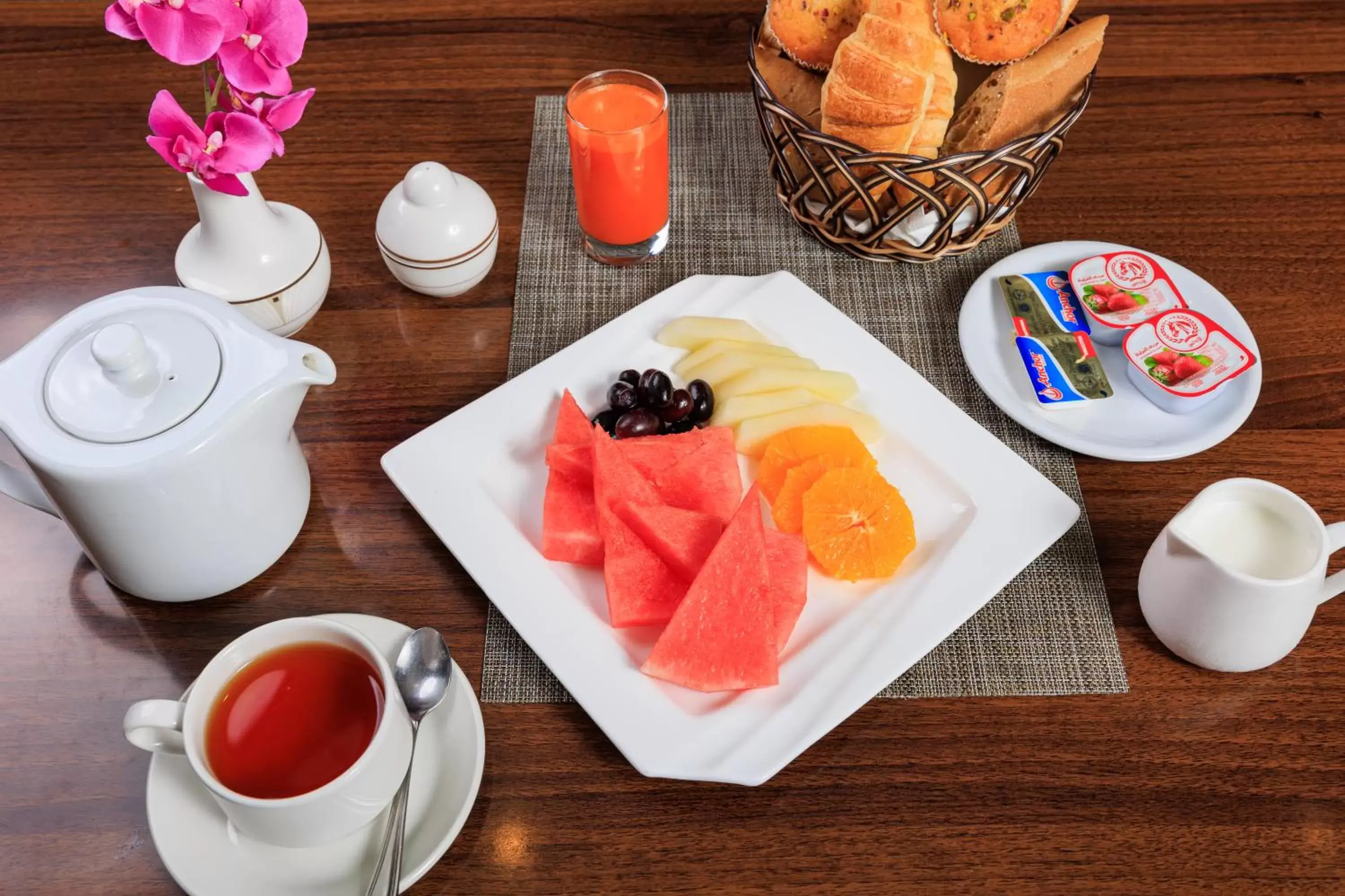 Continental breakfast, Breakfast in Plaza Inn Doha
