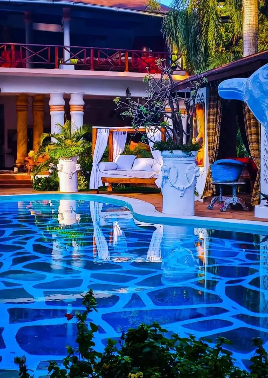 Swimming Pool in African House Resort