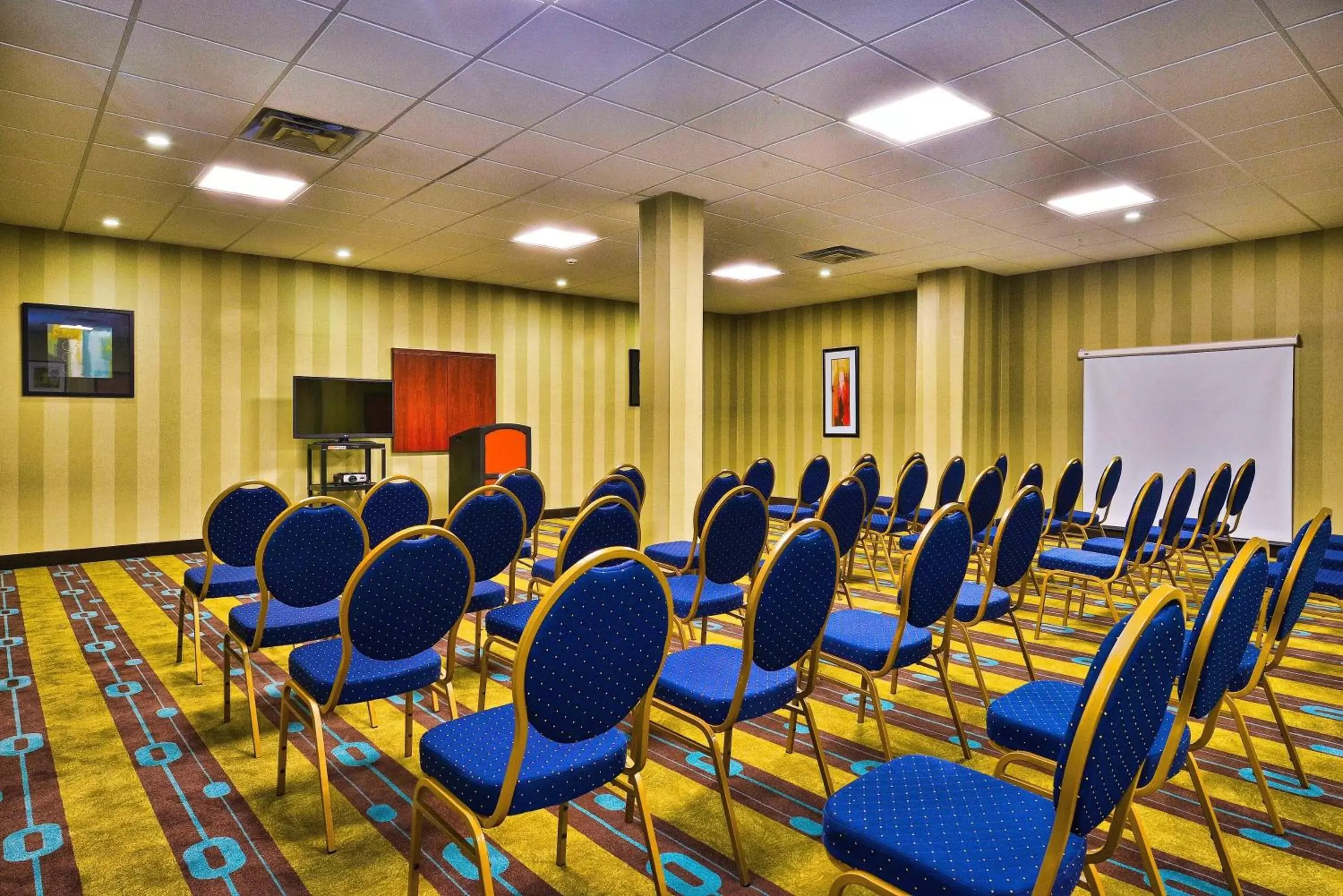 Business facilities in Best Western Plus Savannah Airport Inn and Suites