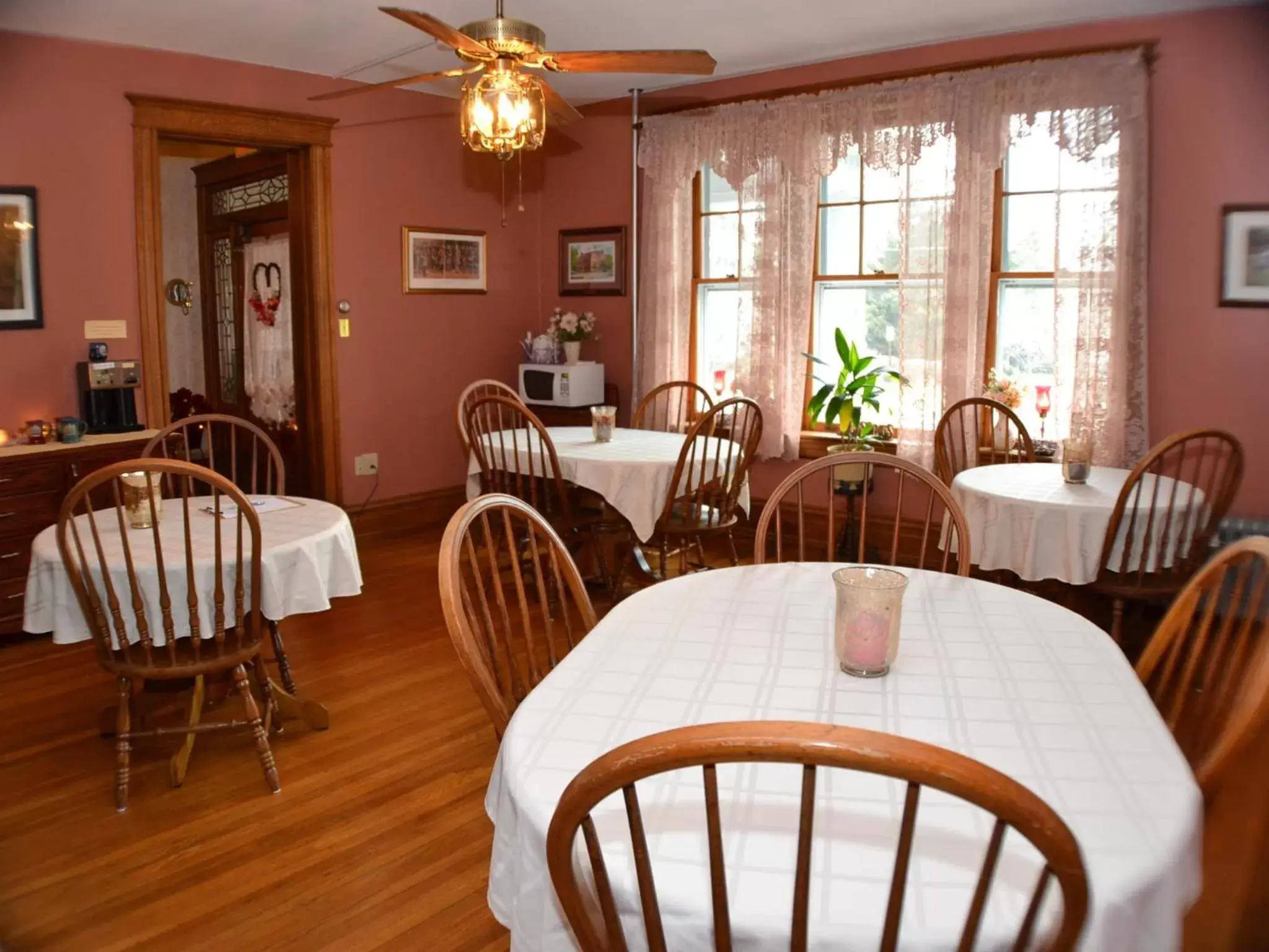 Dining area, Restaurant/Places to Eat in Keystone Inn Bed and Breakfast