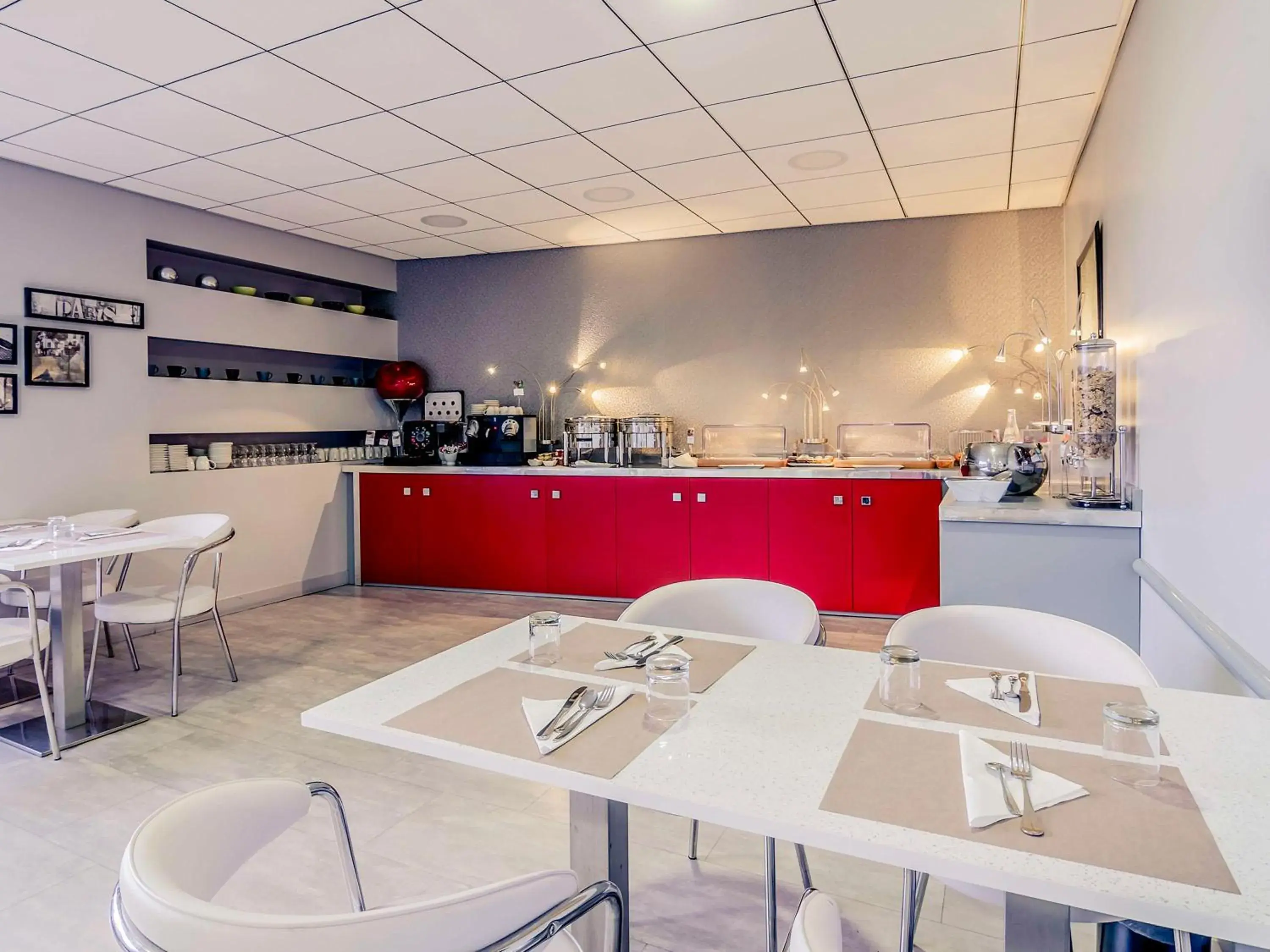 Breakfast, Restaurant/Places to Eat in Mercure Cergy Pontoise Centre