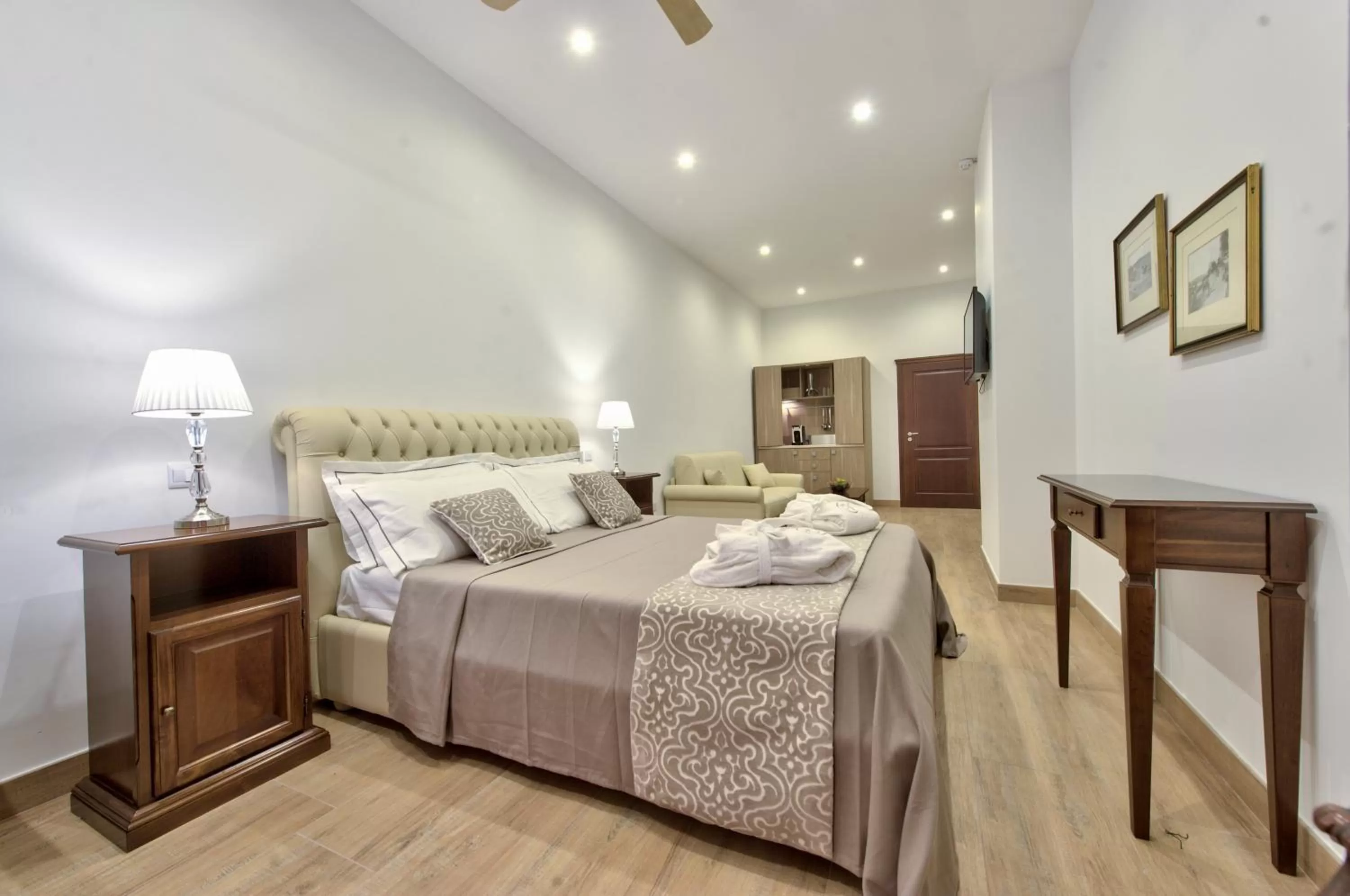 Bed in Palazzo Violetta