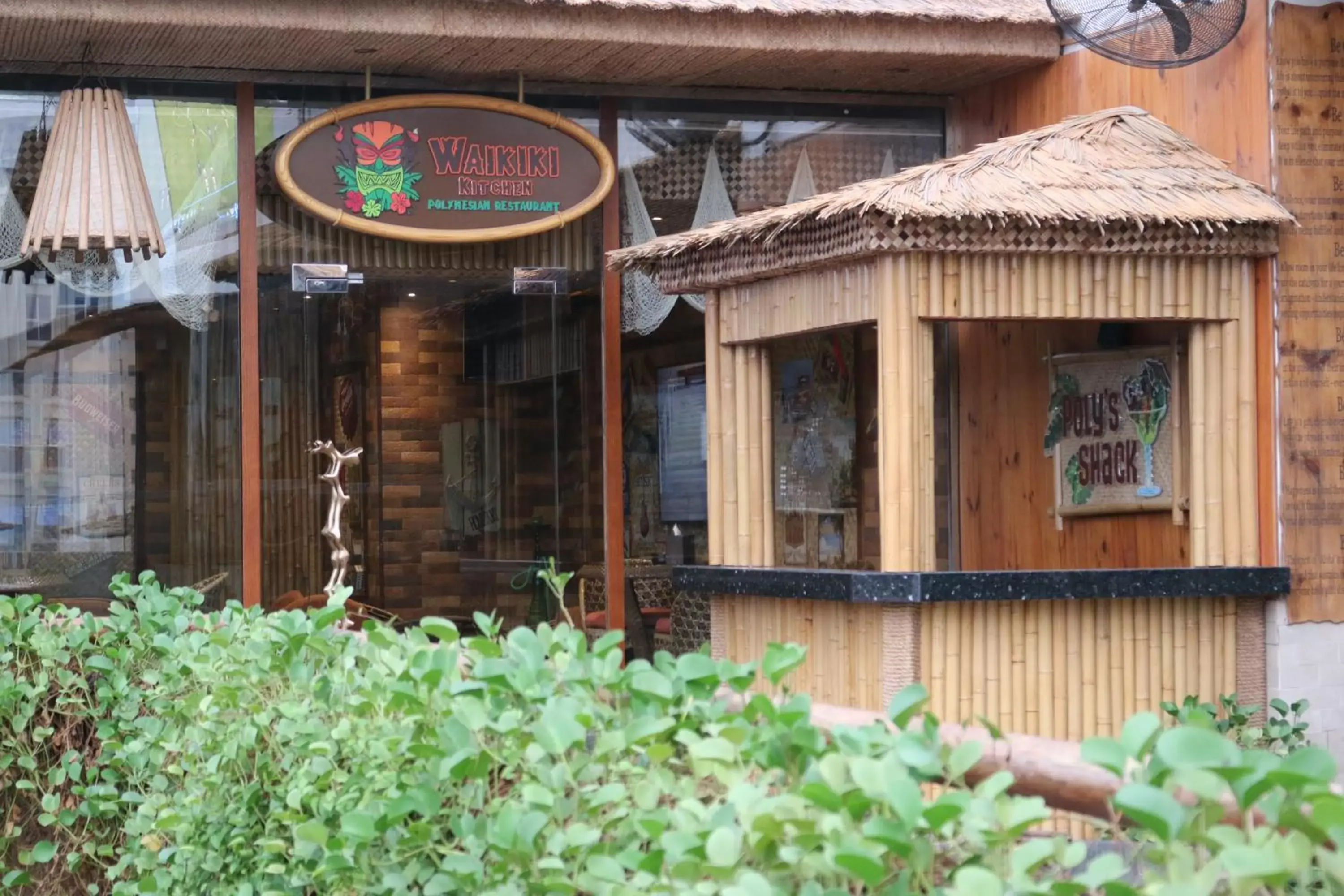 Restaurant/places to eat in Elite Crystal Hotel Restaurant/places to eat in Elite Crystal Hotel