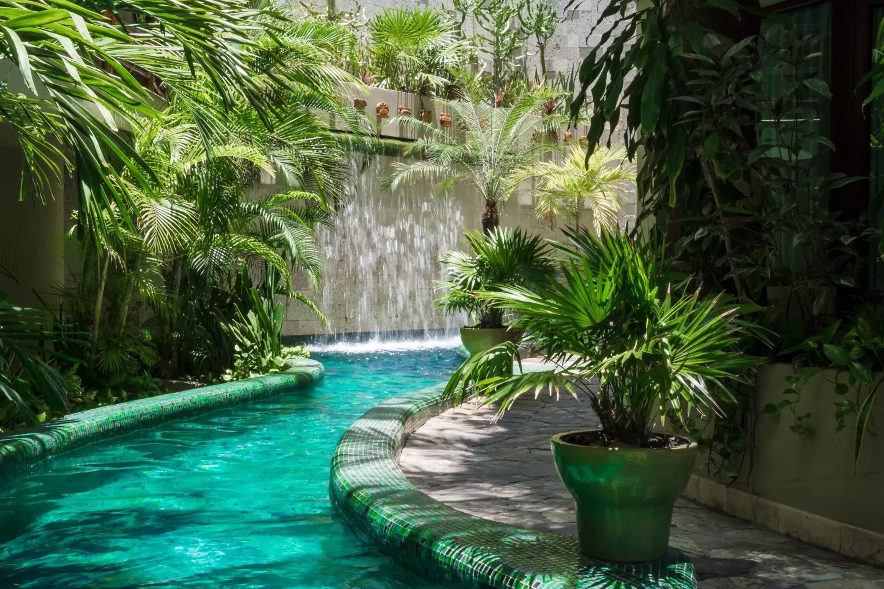Swimming Pool in Maya Villa Condo Hotel and Beachclub