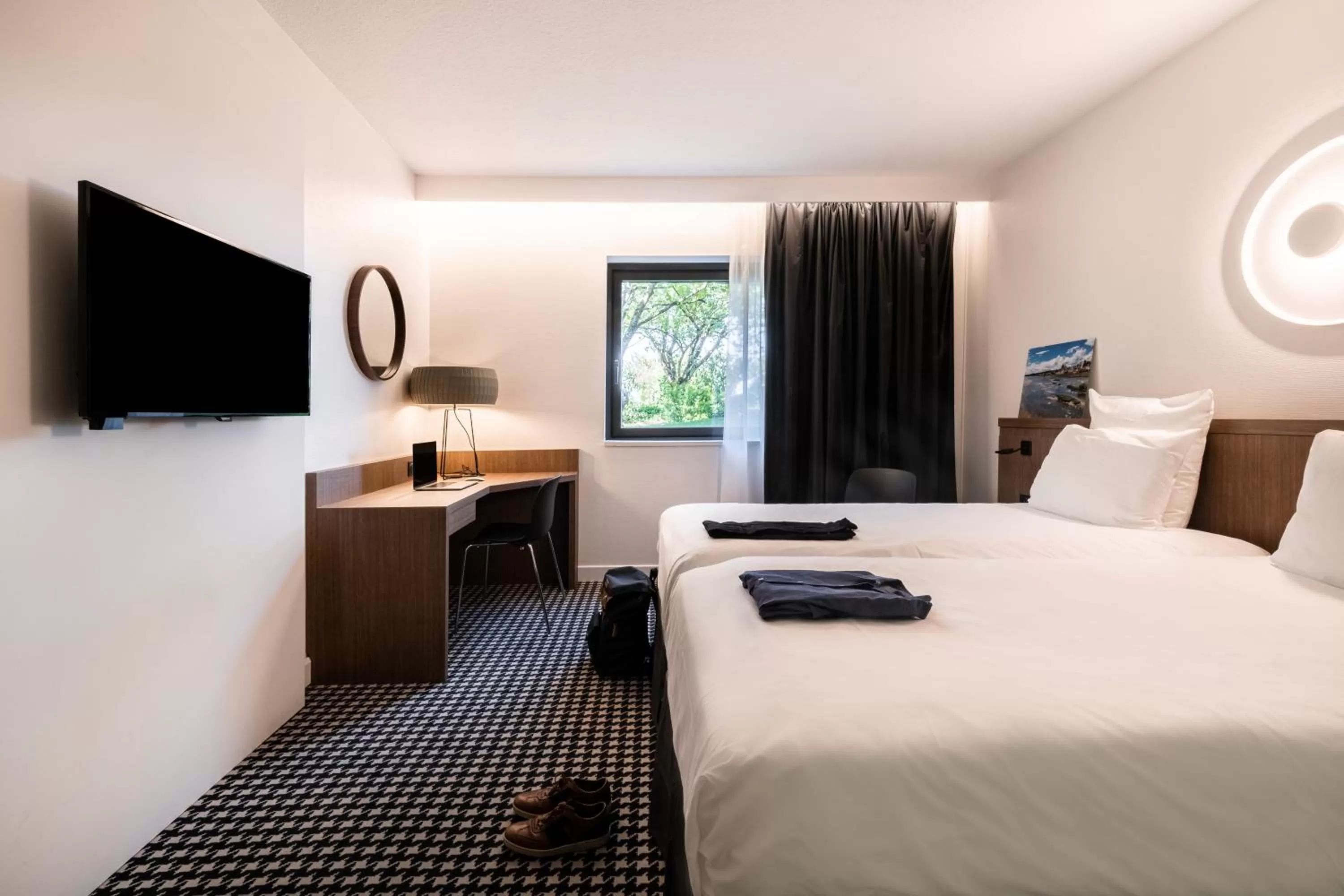 Bedroom, Bed in Mercure Tours Sud