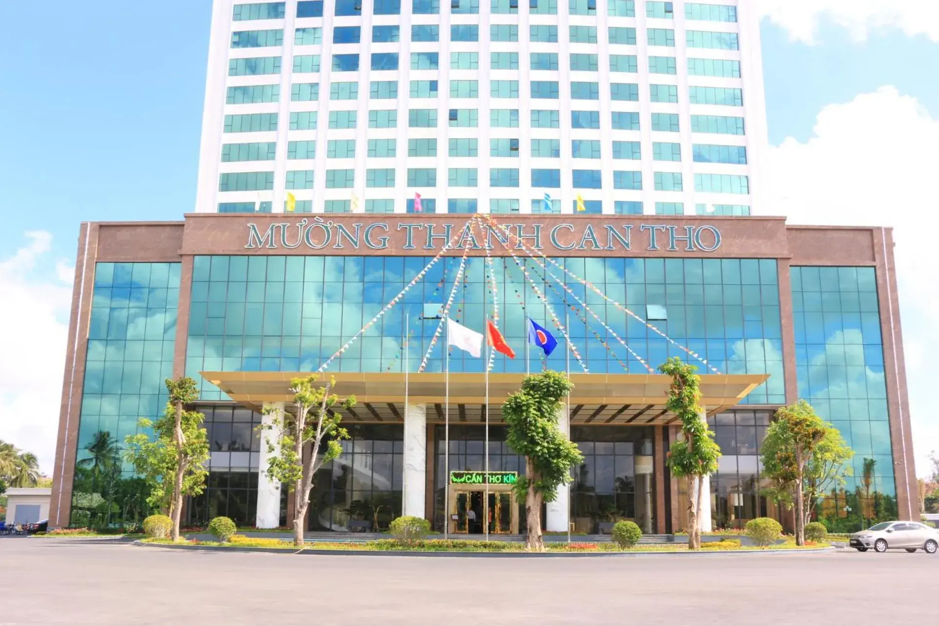 Property building in Muong Thanh Luxury Can Tho Hotel Property building in Muong Thanh Luxury Can Tho Hotel