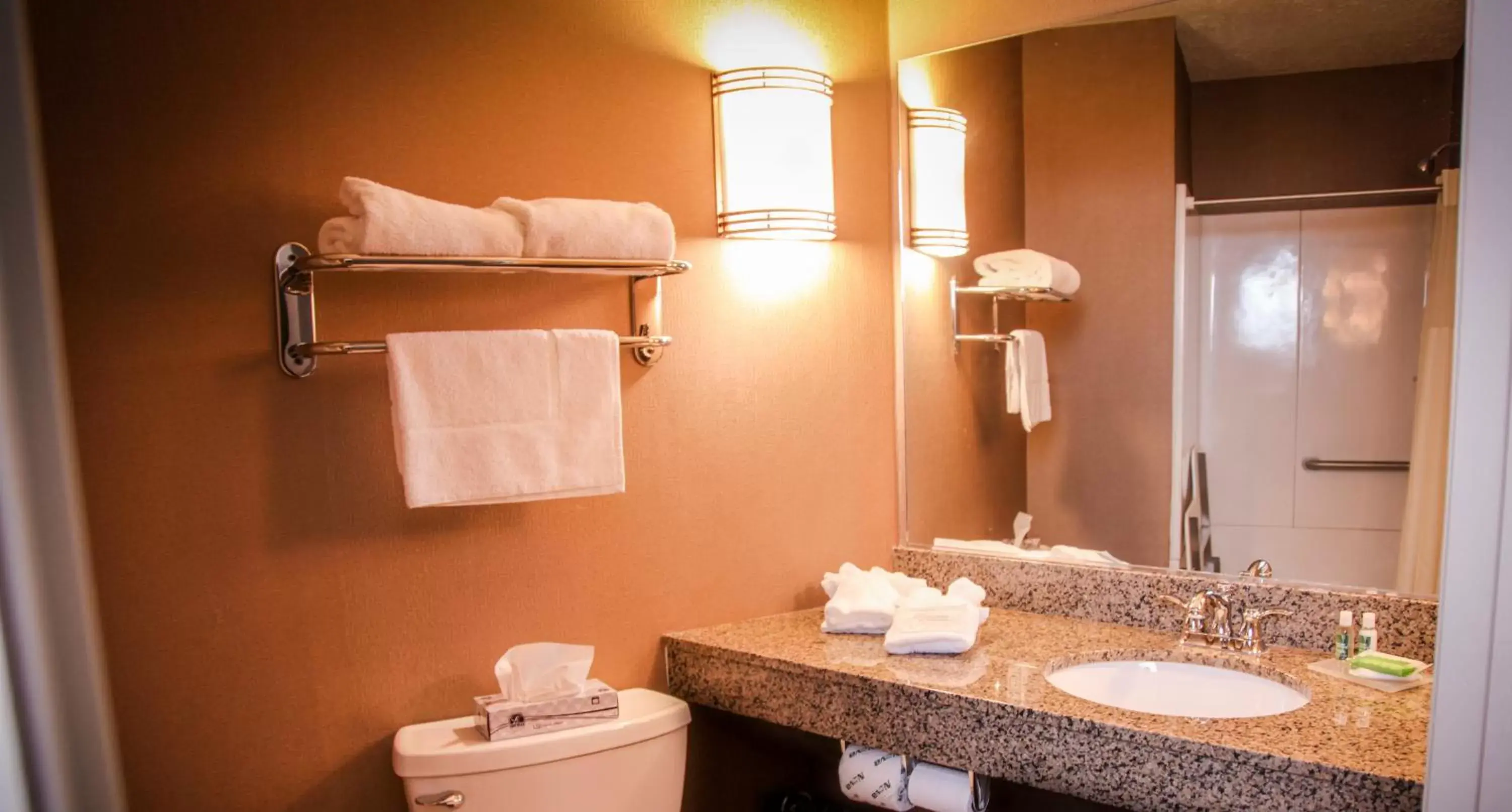 Bathroom in The Landmark Hotel