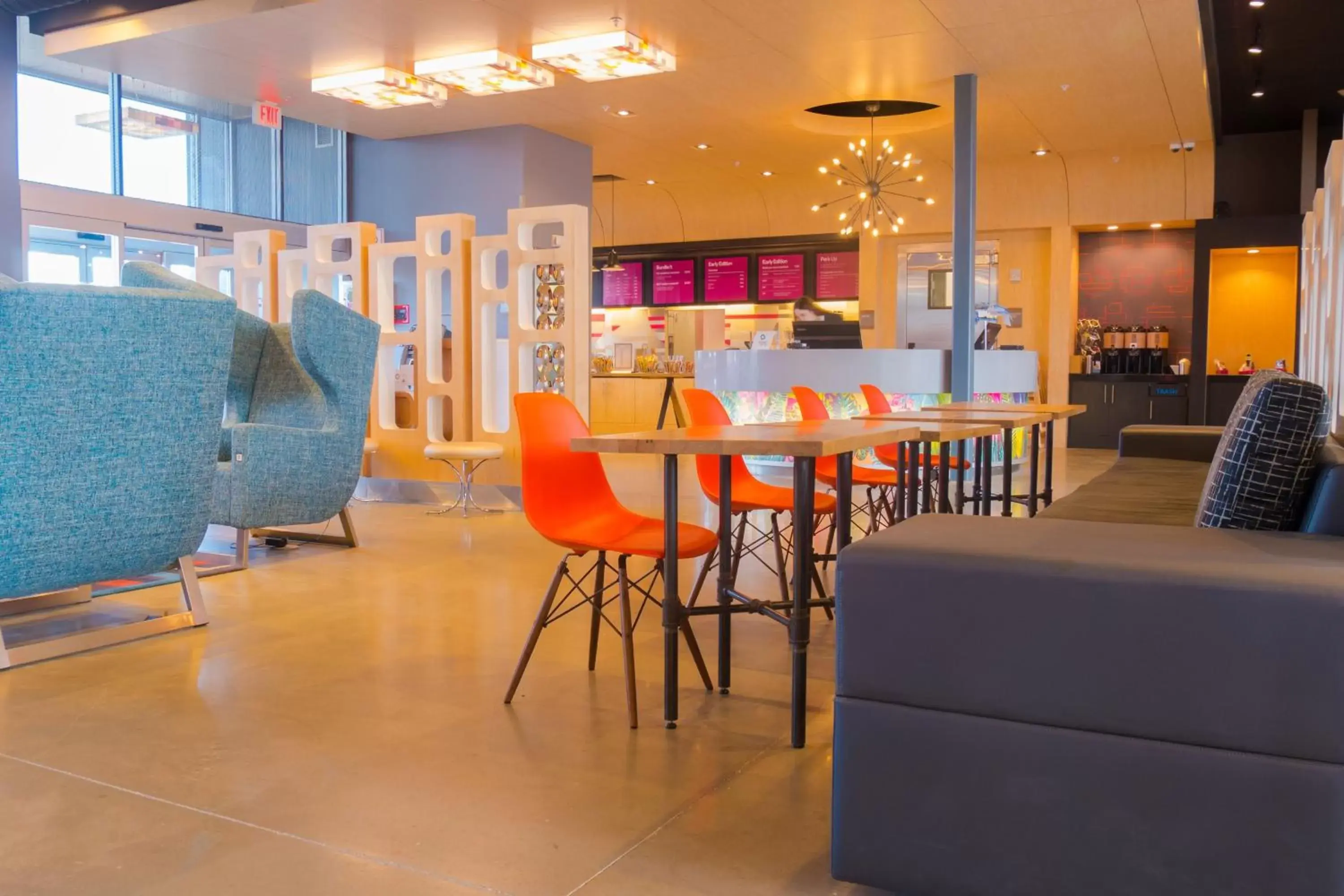 Lobby or reception, Restaurant/Places to Eat in Aloft Corpus Christi