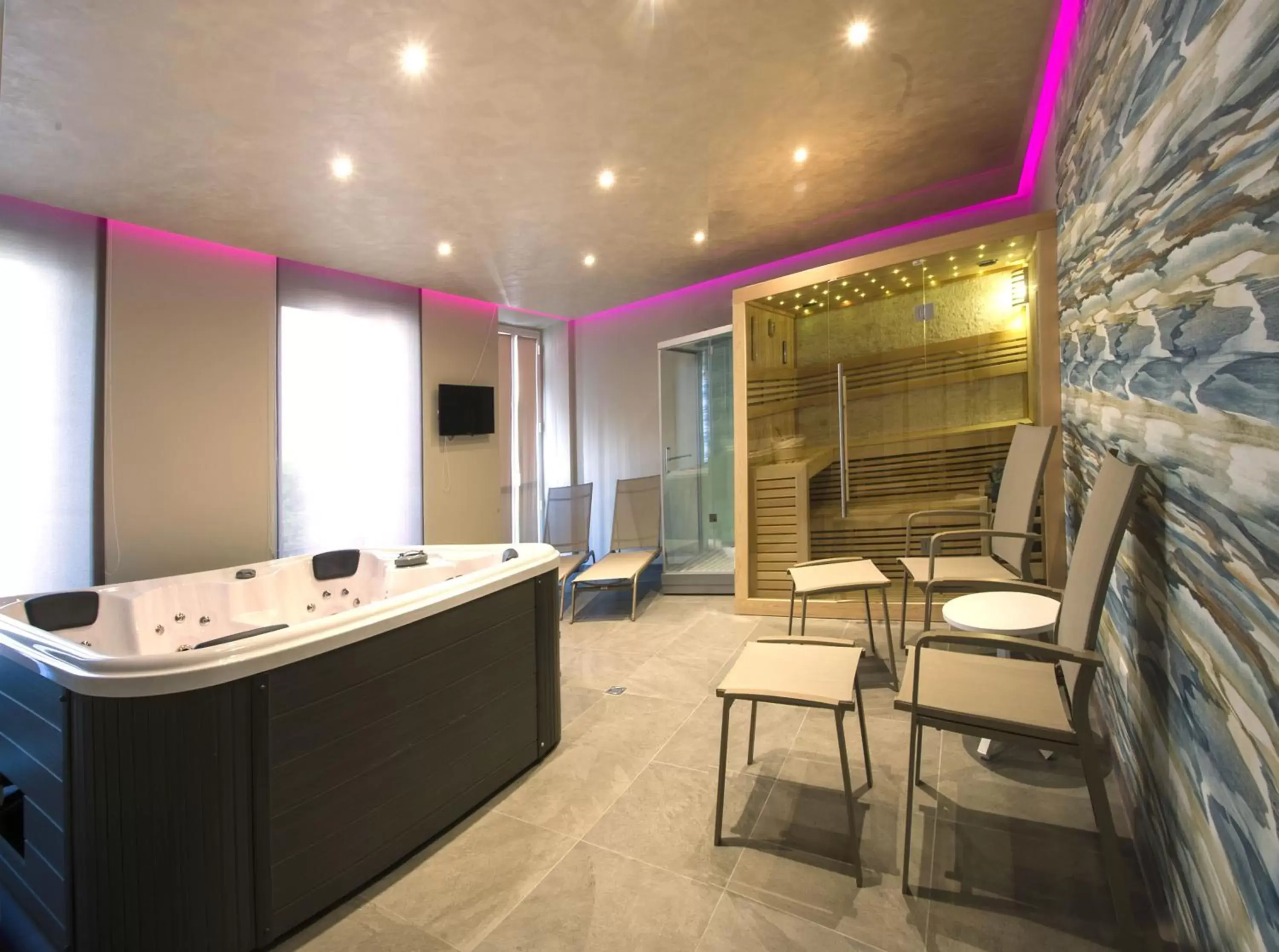 Spa and wellness centre/facilities in Hotel Alexander & Spa