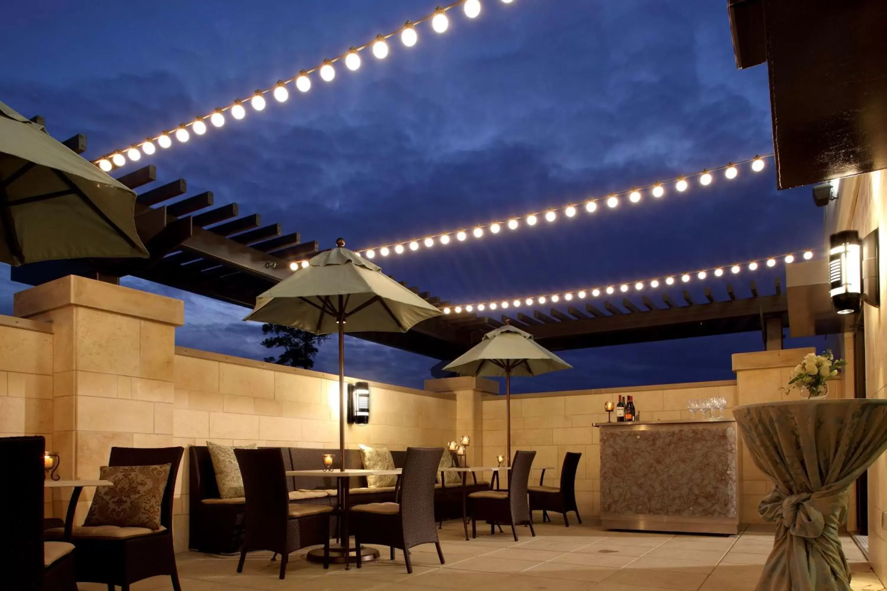 Lounge or bar, Restaurant/Places to Eat in Hyatt Centric The Woodlands