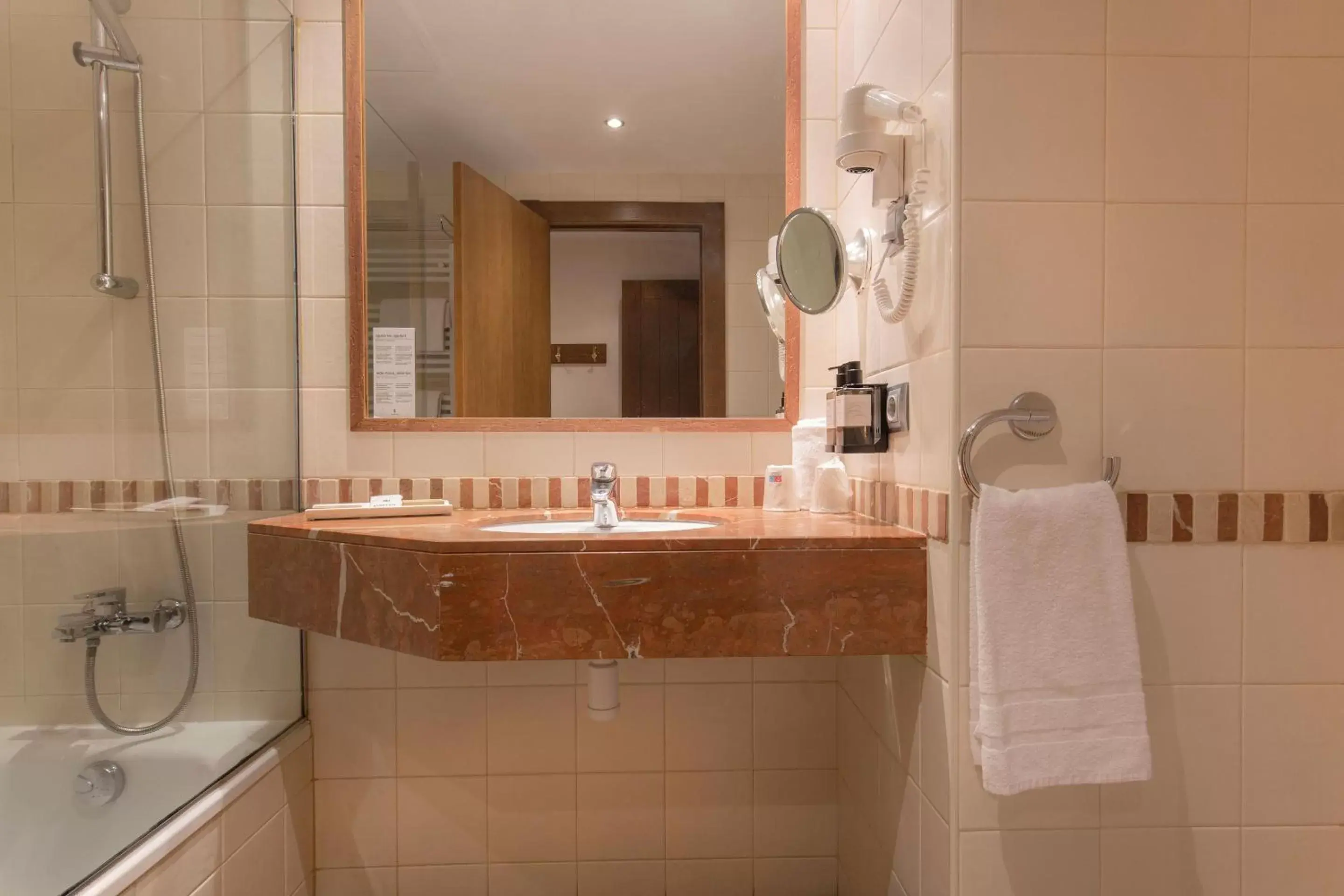 Bathroom in Hotel Màgic La Massana