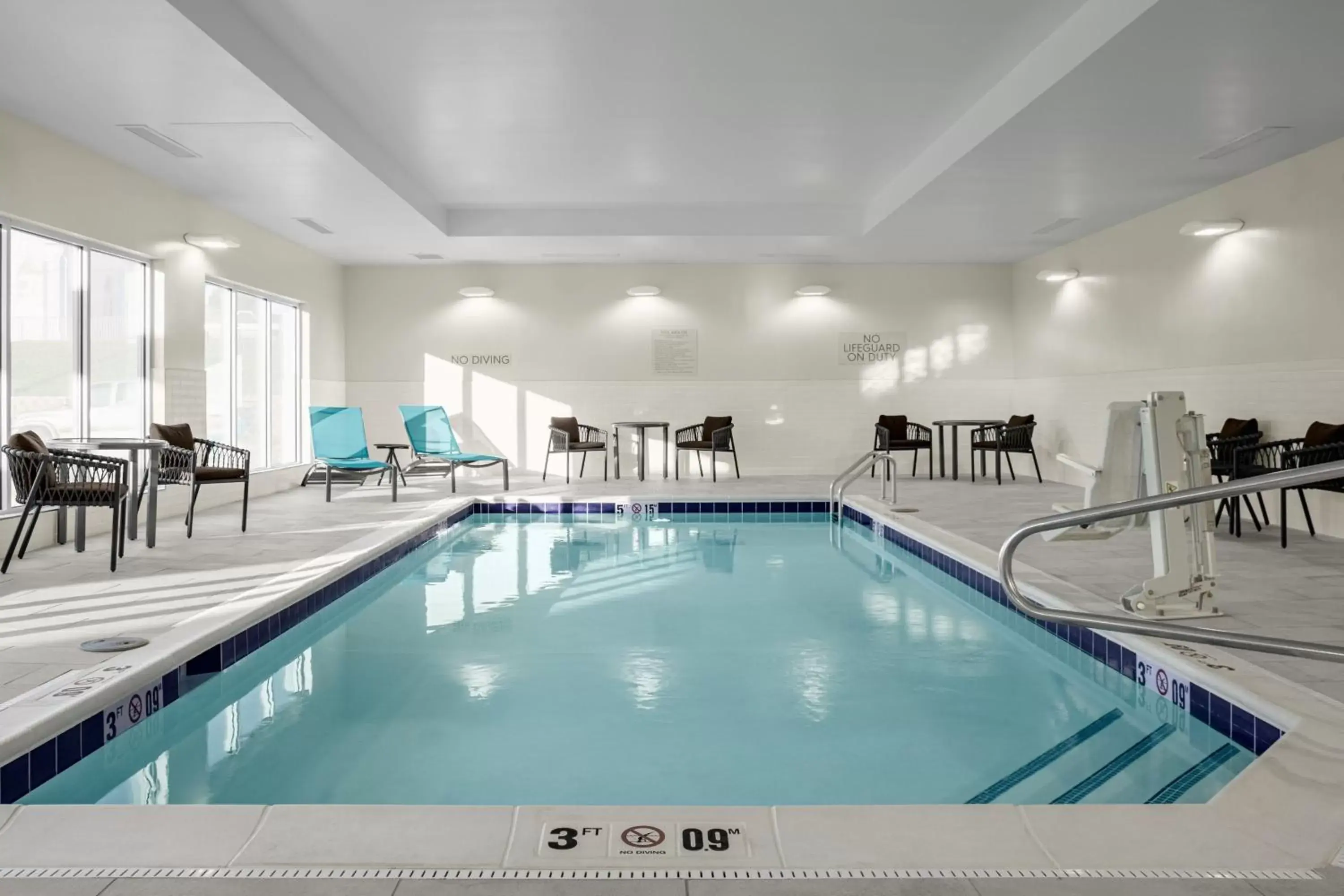 Swimming Pool in TownePlace Suites by Marriott Ironton