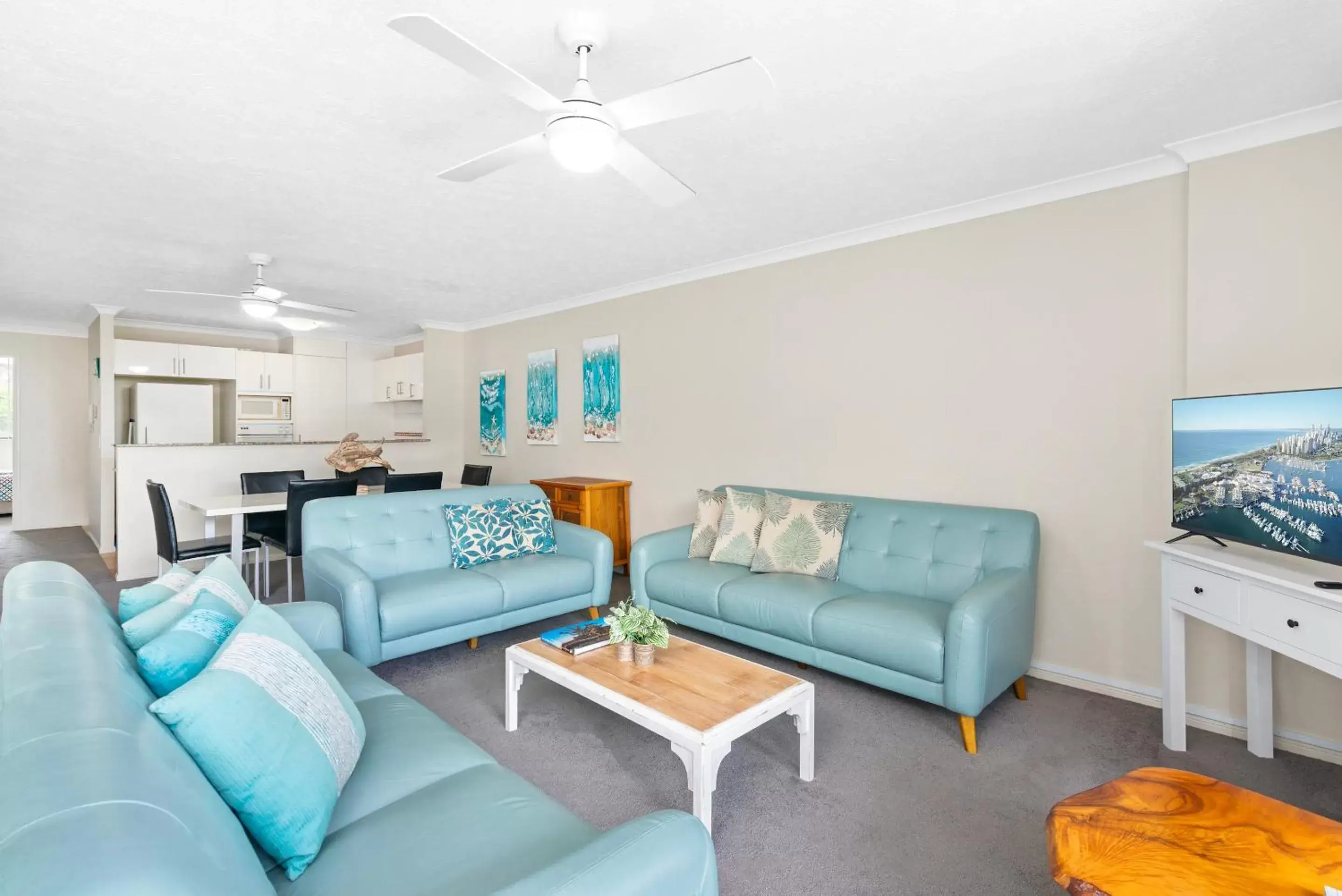 Bedroom, Seating Area in Little Cove Currumbin