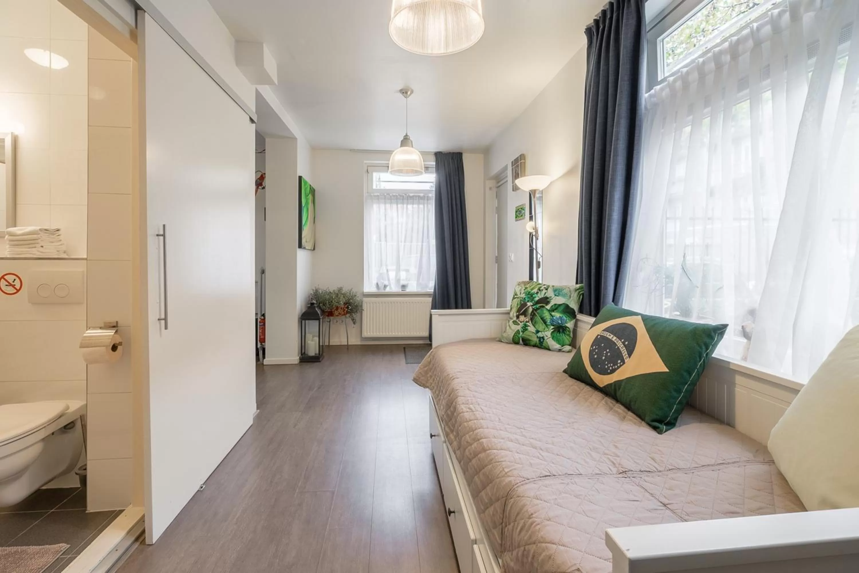 Living room, Seating Area in Bos en Lommer Hotel - Erasmus Park area