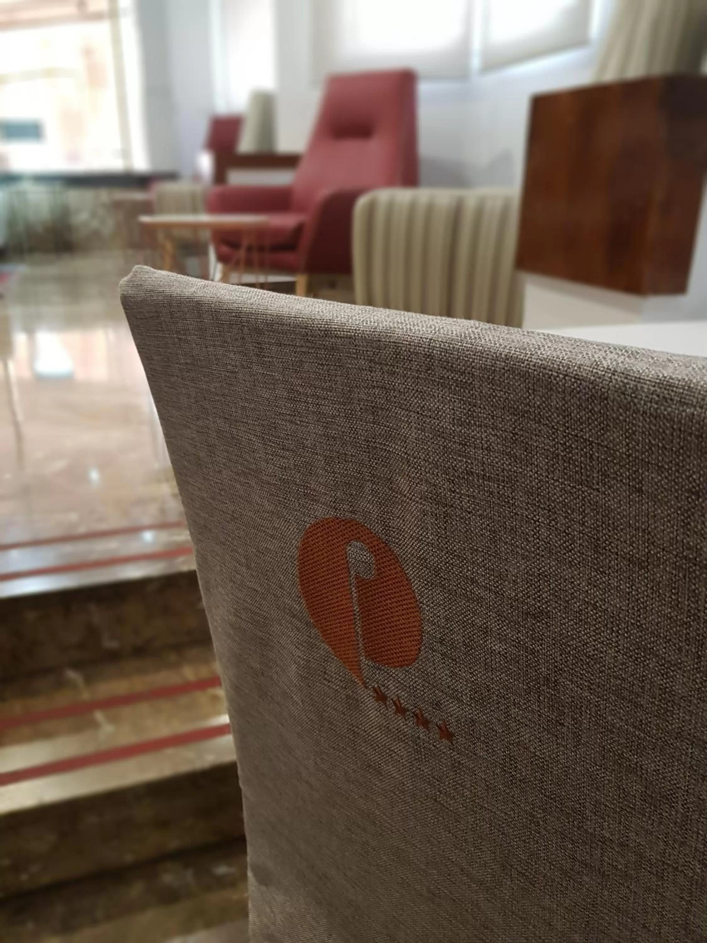 Logo/Certificate/Sign in Hotel Pasarela