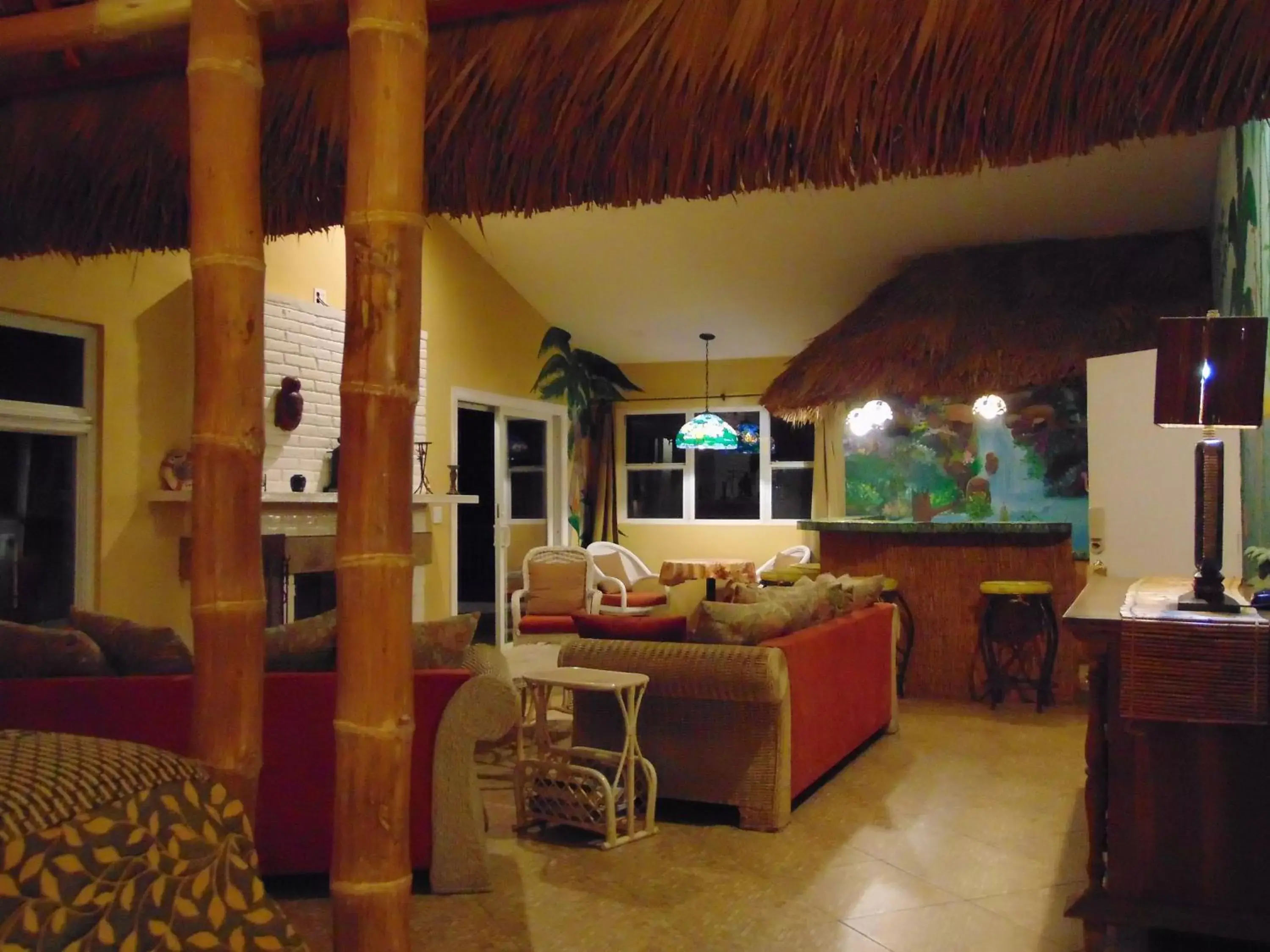 Living room, Seating Area in Poco Cielo Hotel