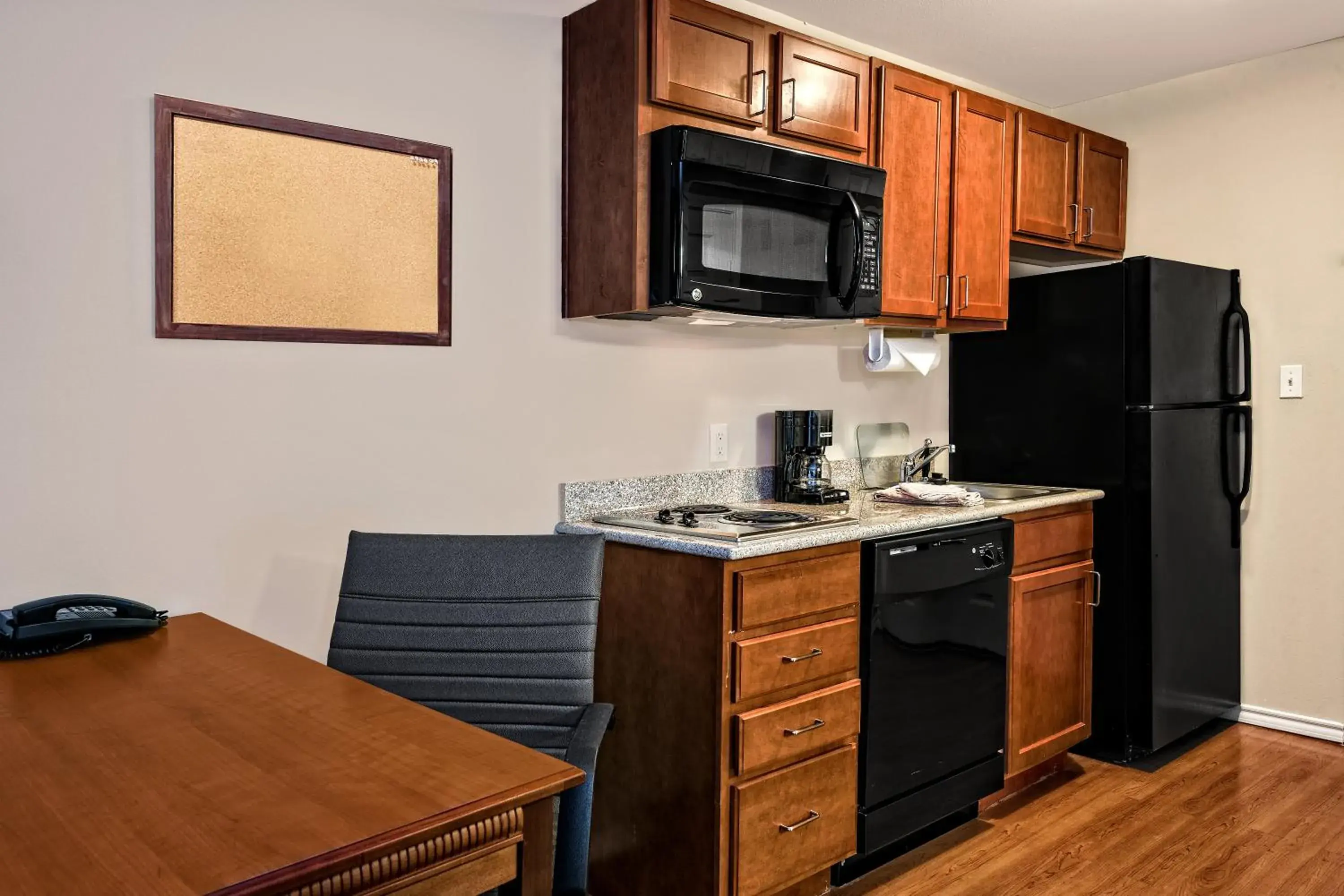 Bedroom, Kitchen/Kitchenette in Candlewood Suites Galveston