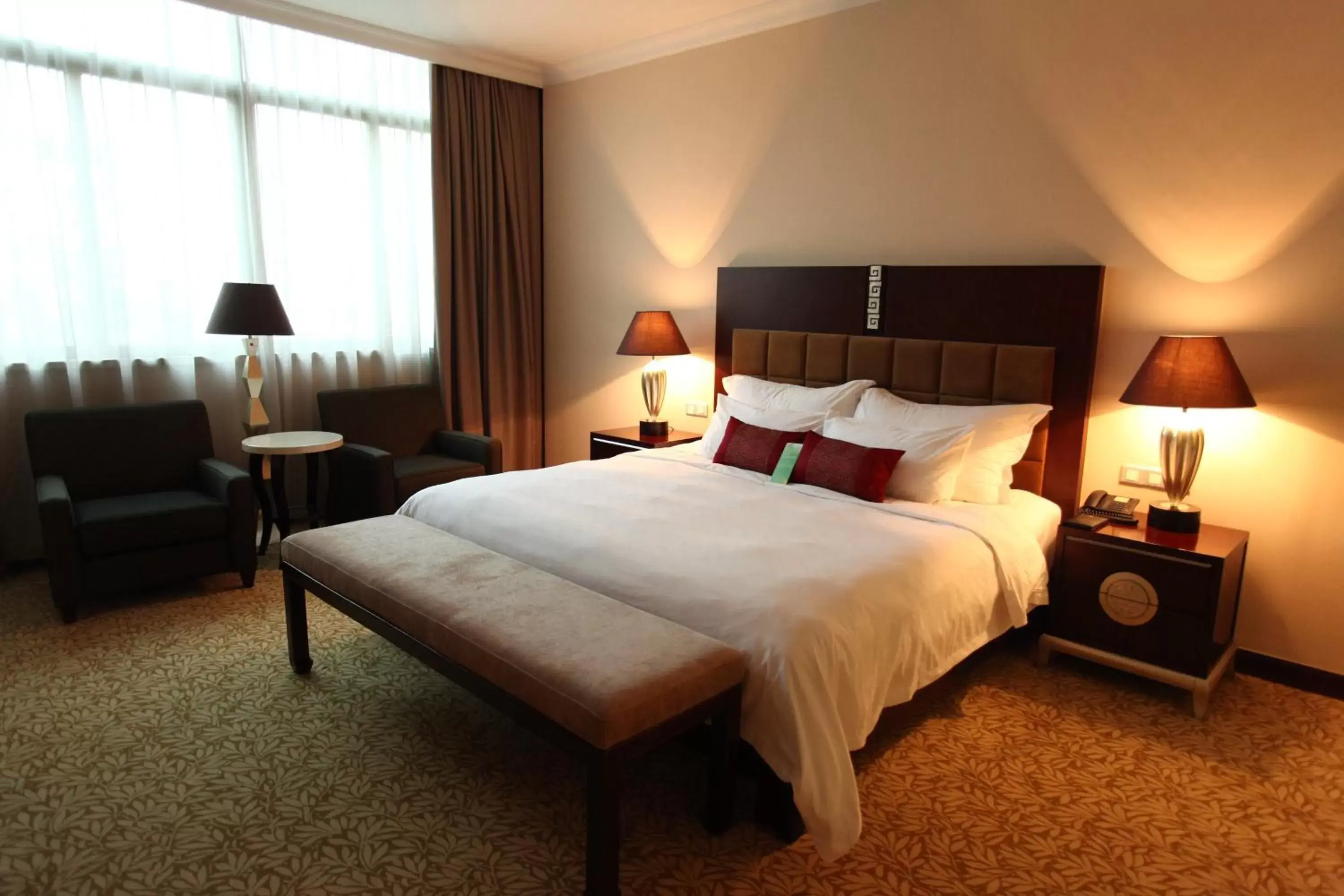 Bed in Dong Fang Hotel Guangzhou, Canton Fair Free Shuttle Bus, Canton Fair Buyer Official Registration