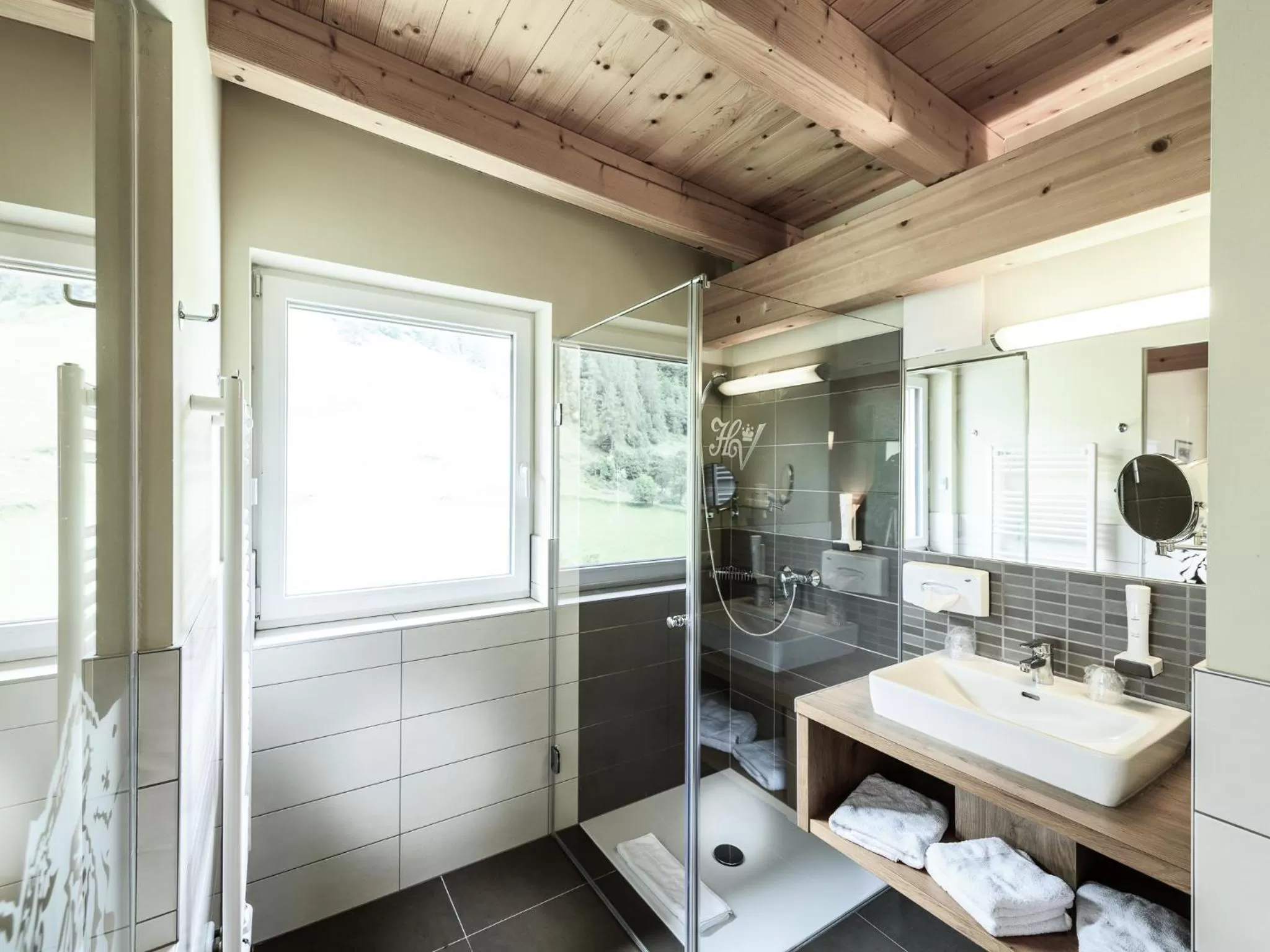 Bathroom in Hotel Victoria