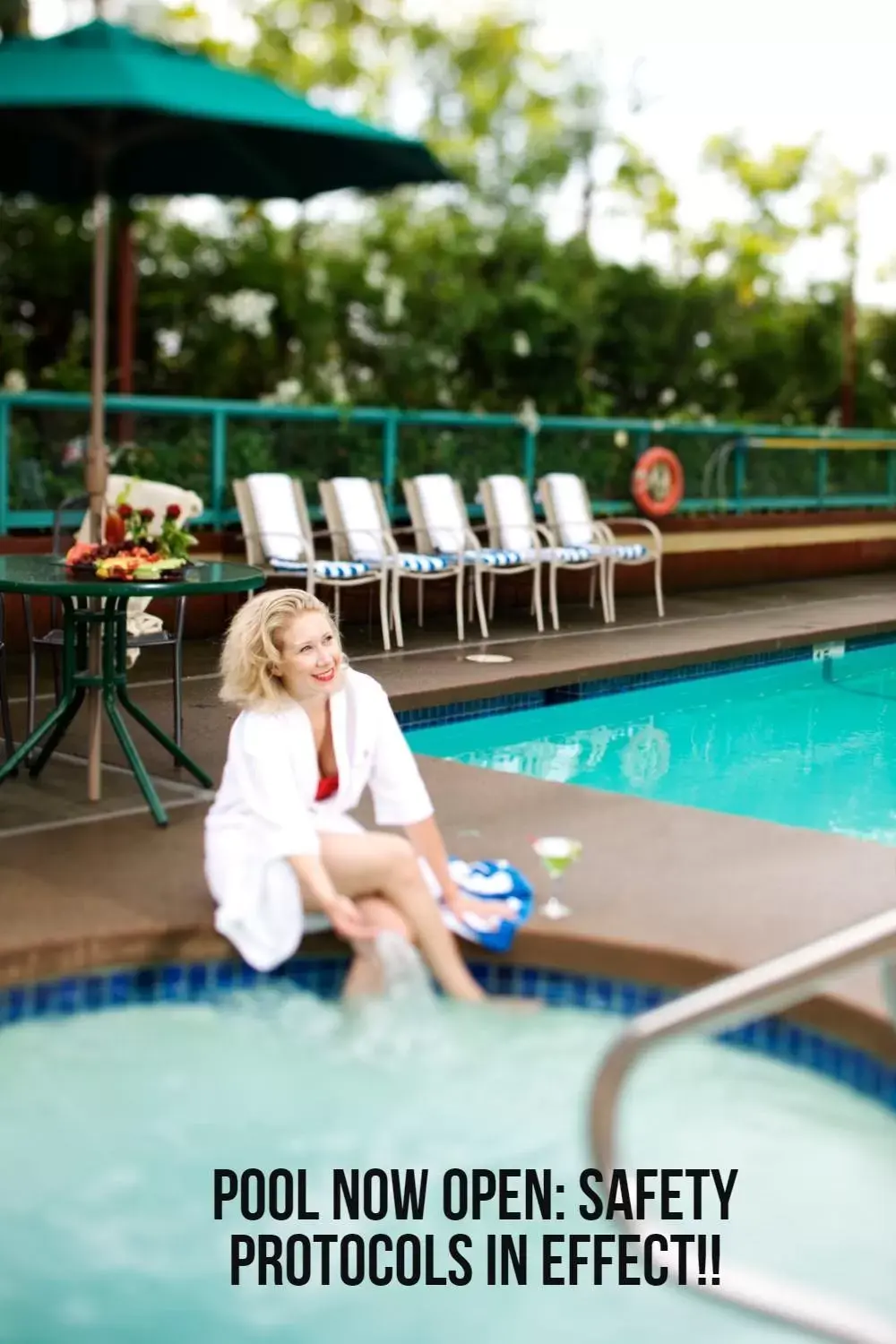 Swimming pool in Executive Suites Hotel & Conference Center, Metro Vancouver Swimming pool in Executive Suites Hotel & Conference Center, Metro Vancouver