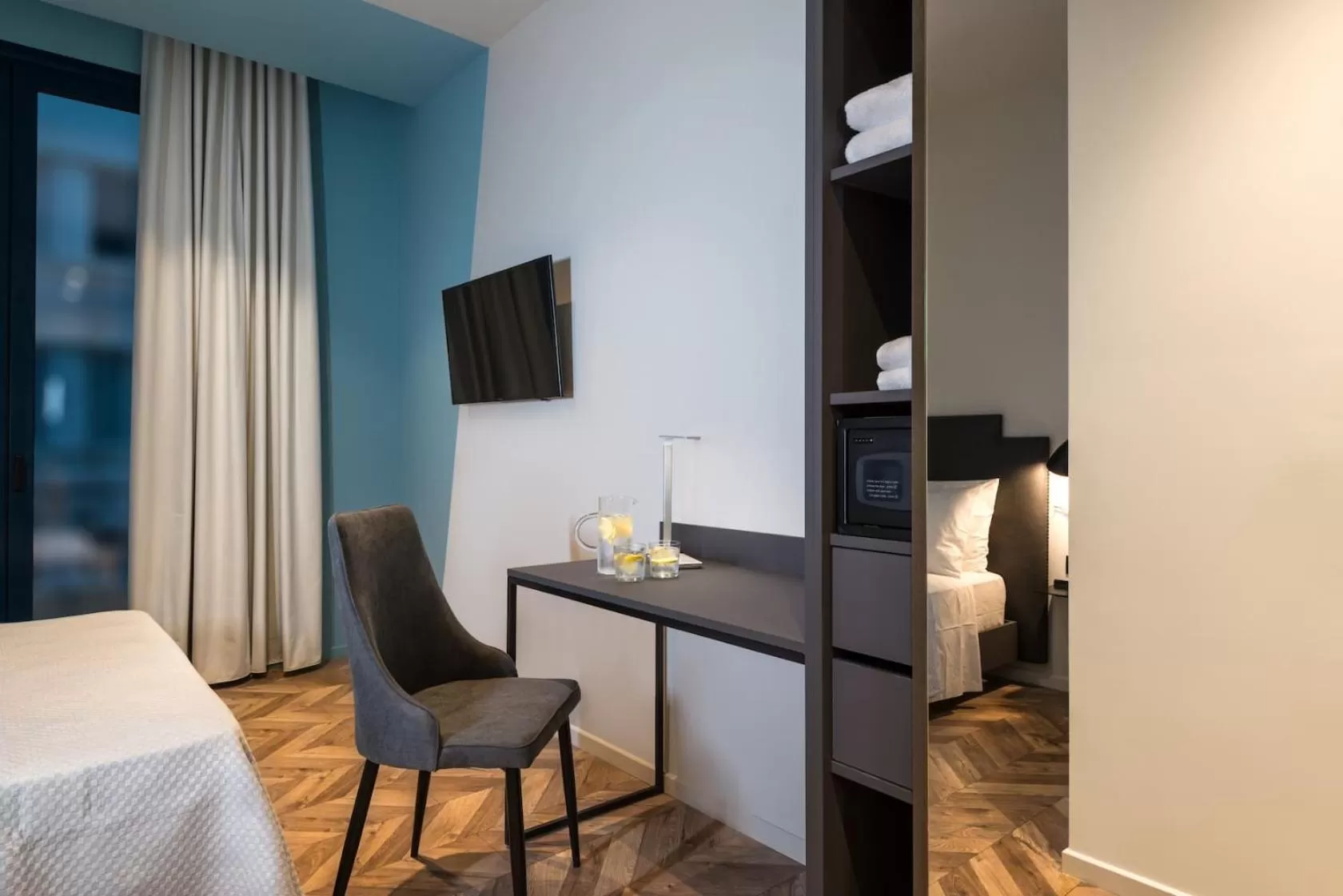 TV and multimedia, Bed in Athens One Smart Hotel