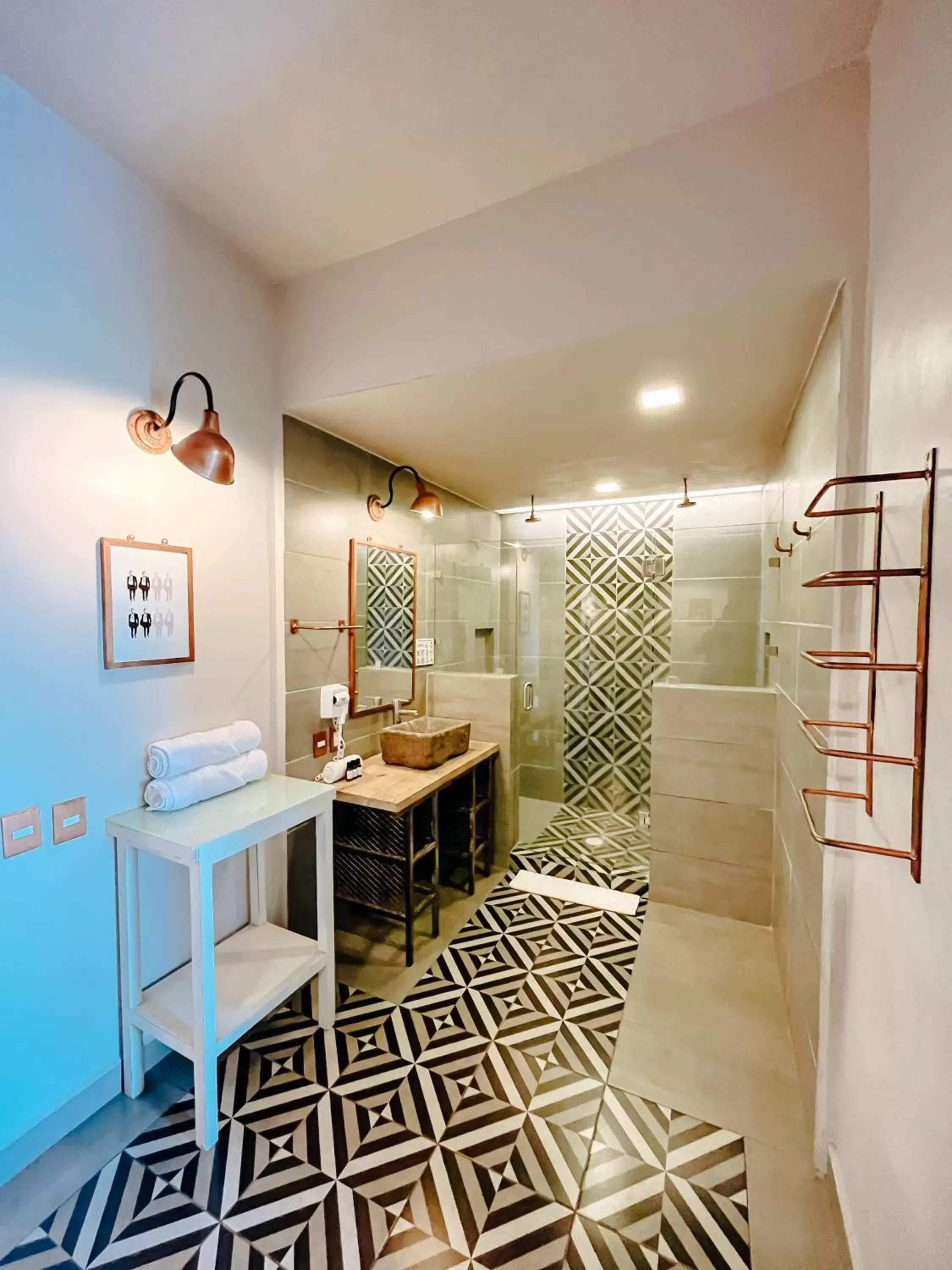 Shower, Bathroom in Hotel Del Portal San Miguel de Allende