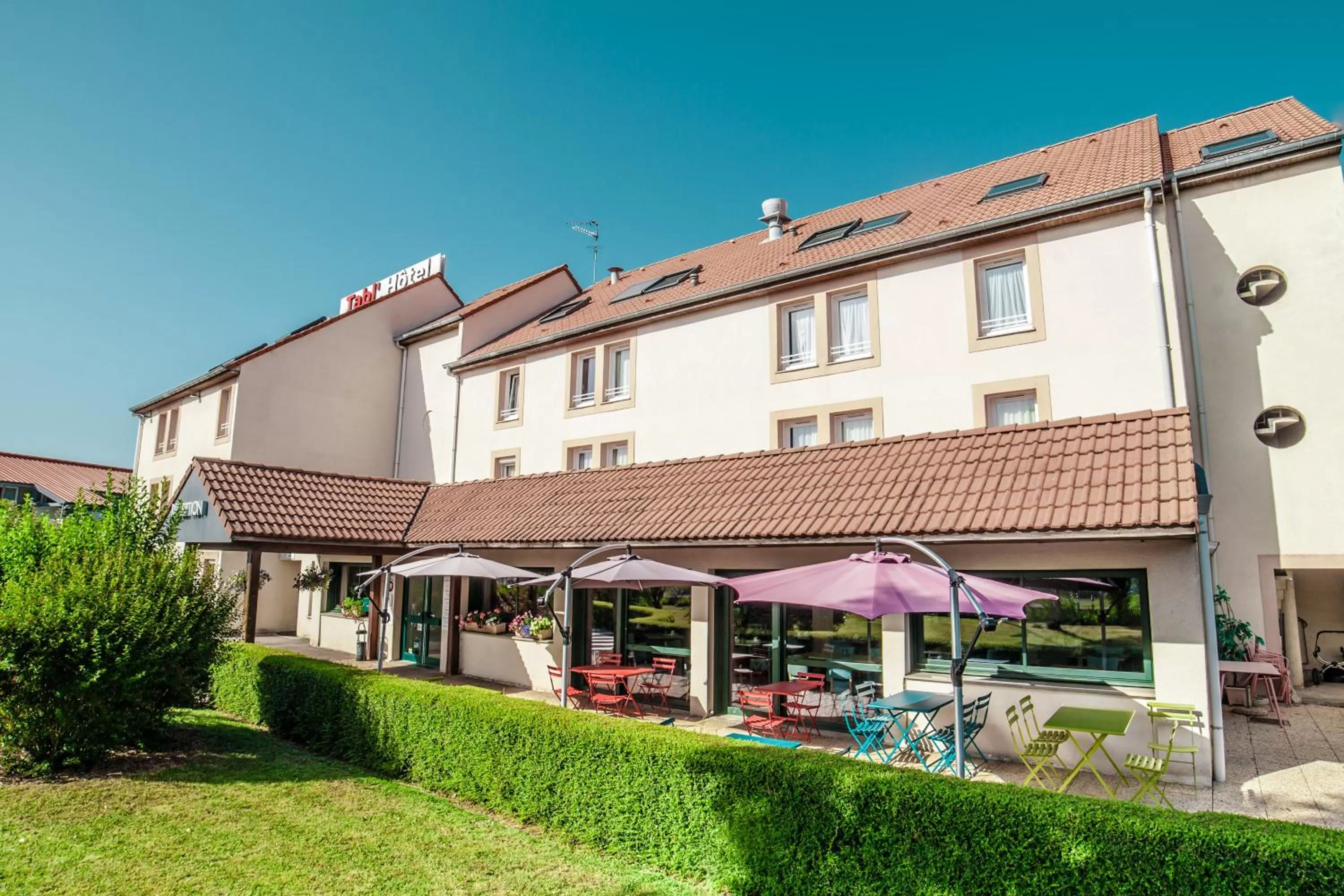 Property building in Brit Hotel Confort Amiens