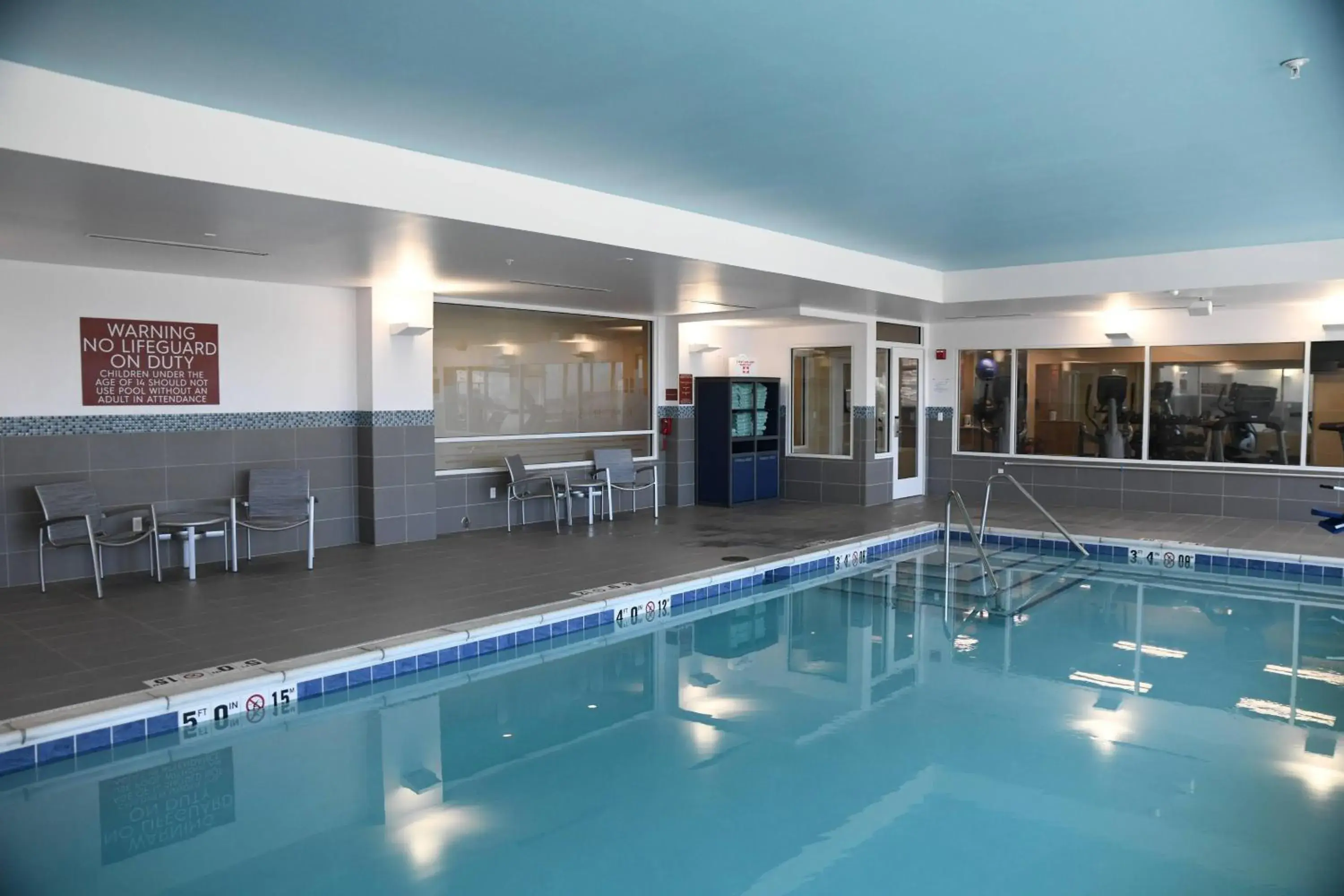 Swimming Pool in TownePlace Suites Kansas City At Briarcliff