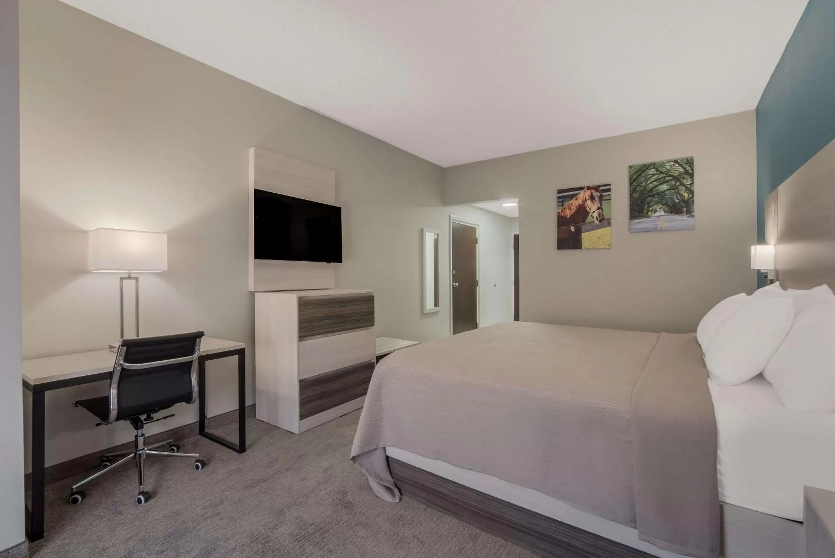 Bedroom, Bed in Quality Inn & Suites Aiken South