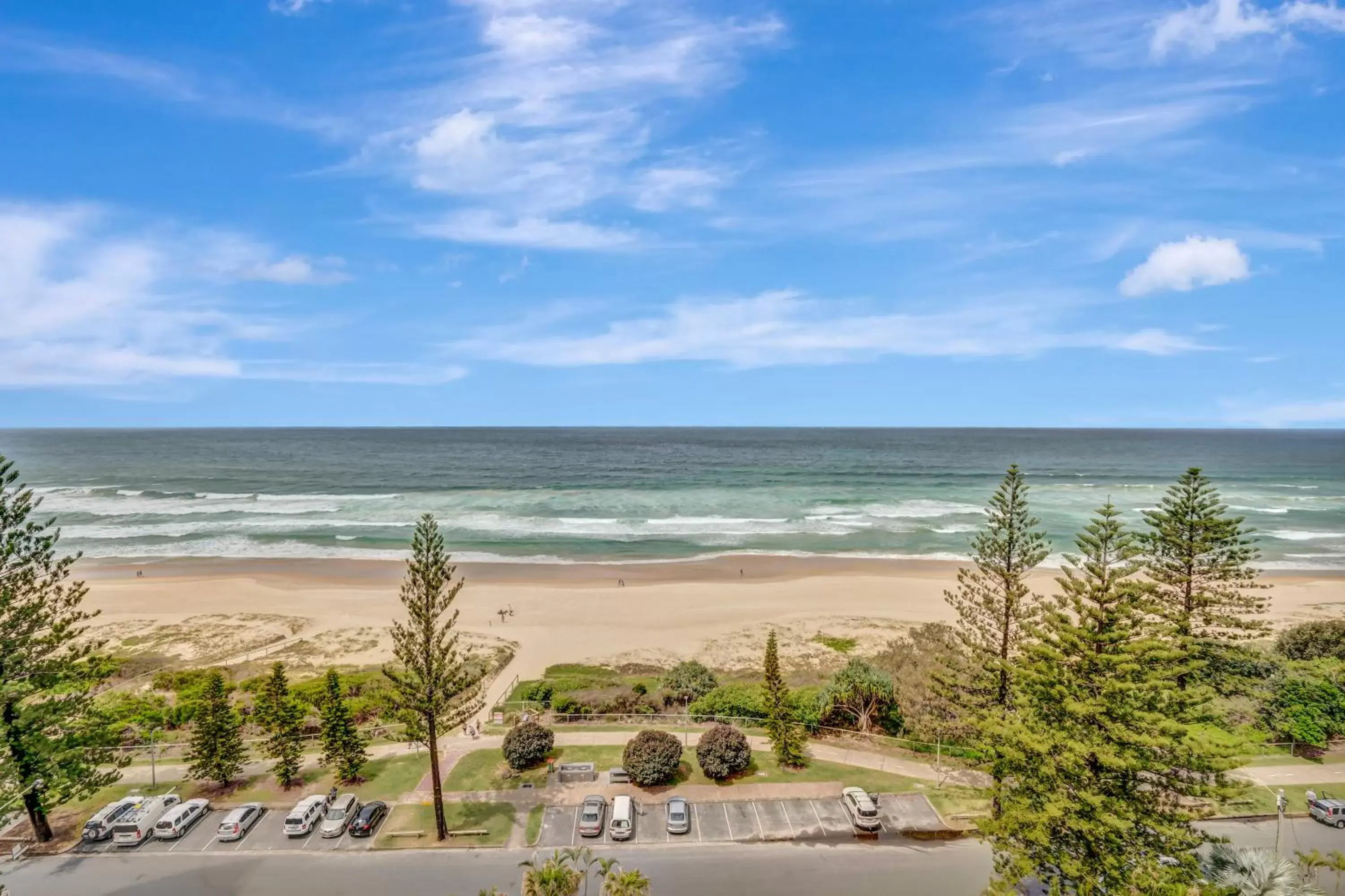 Beach in Oceana On Broadbeach