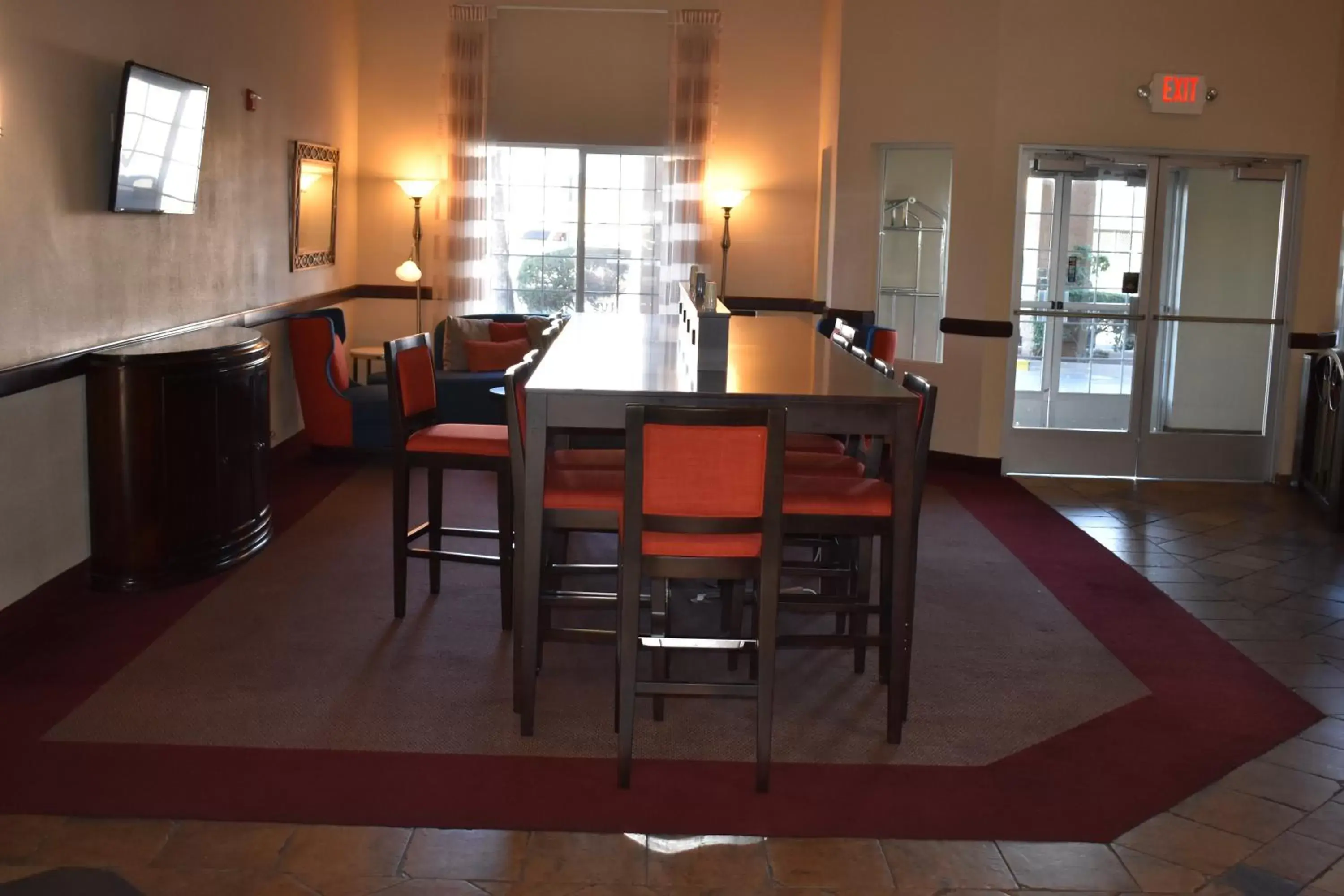 Dining Area in Hawthorn Suites Las Vegas