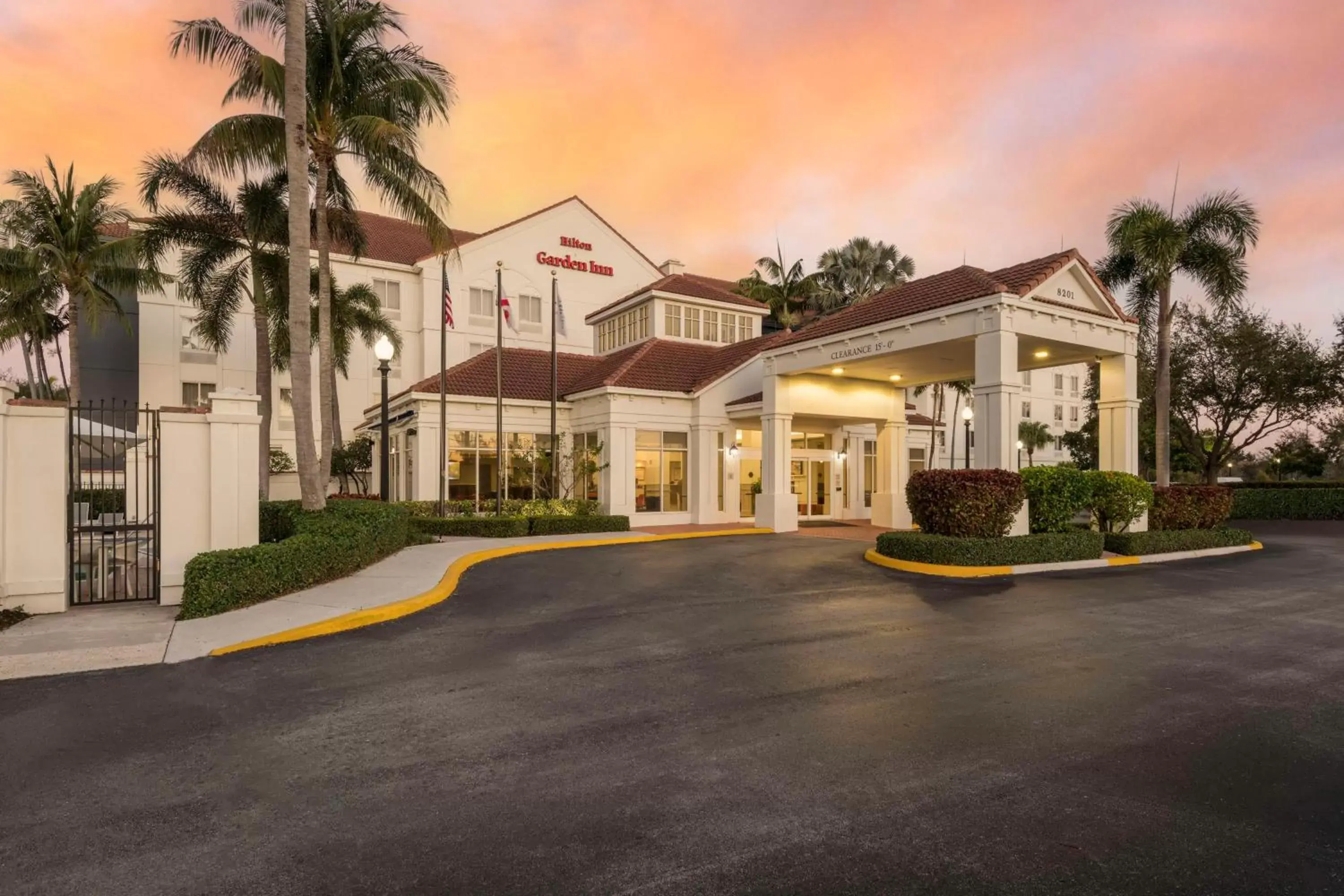 Property Building in Hilton Garden Inn Boca Raton