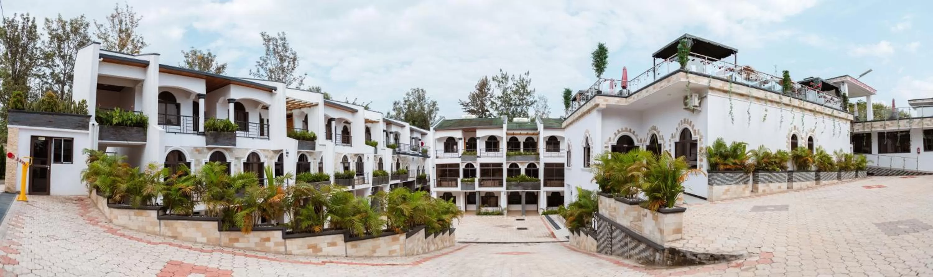 Property building in Ndaru Luxury Suites