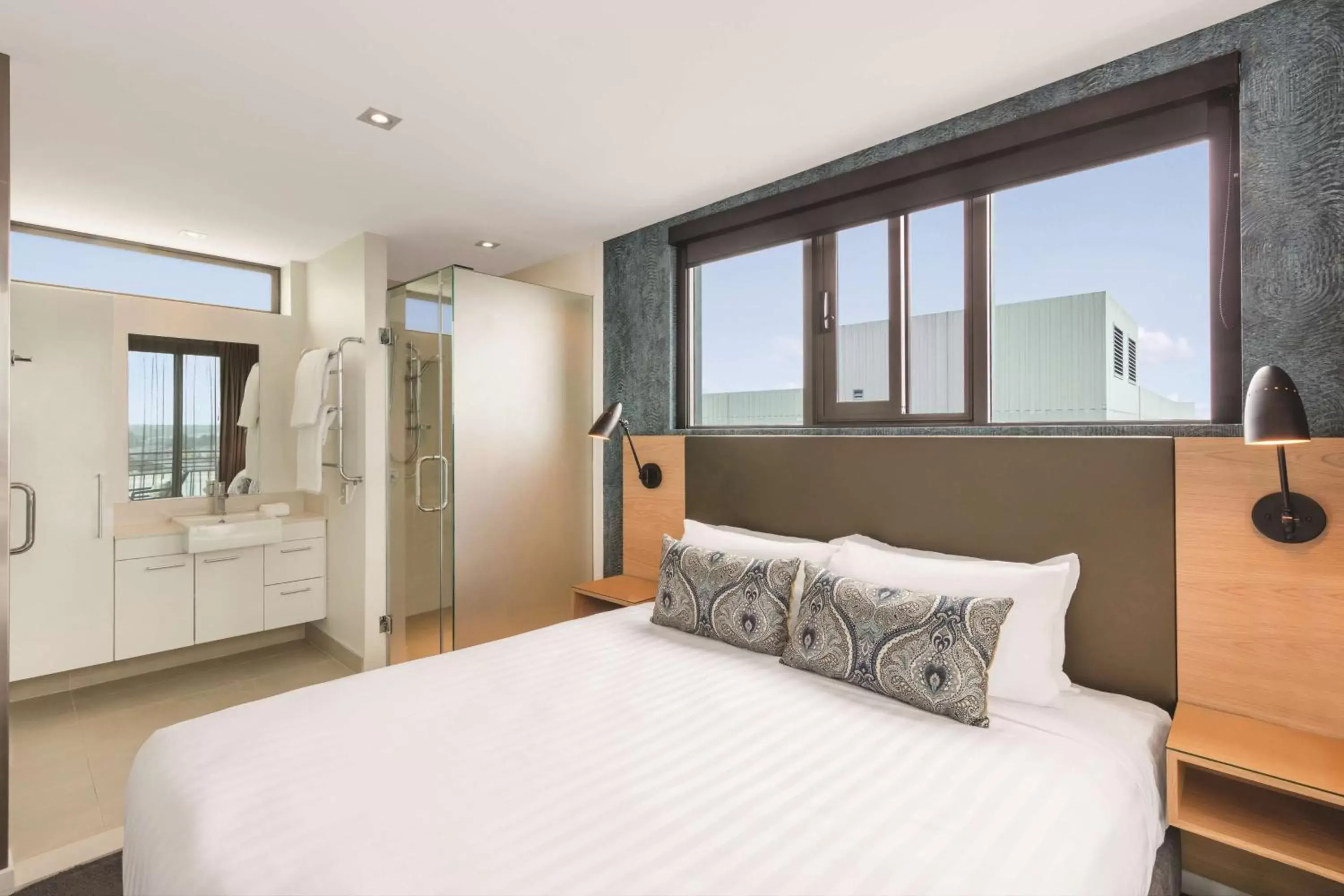 Bedroom, Bed in Adina Apartment Hotel Auckland Britomart