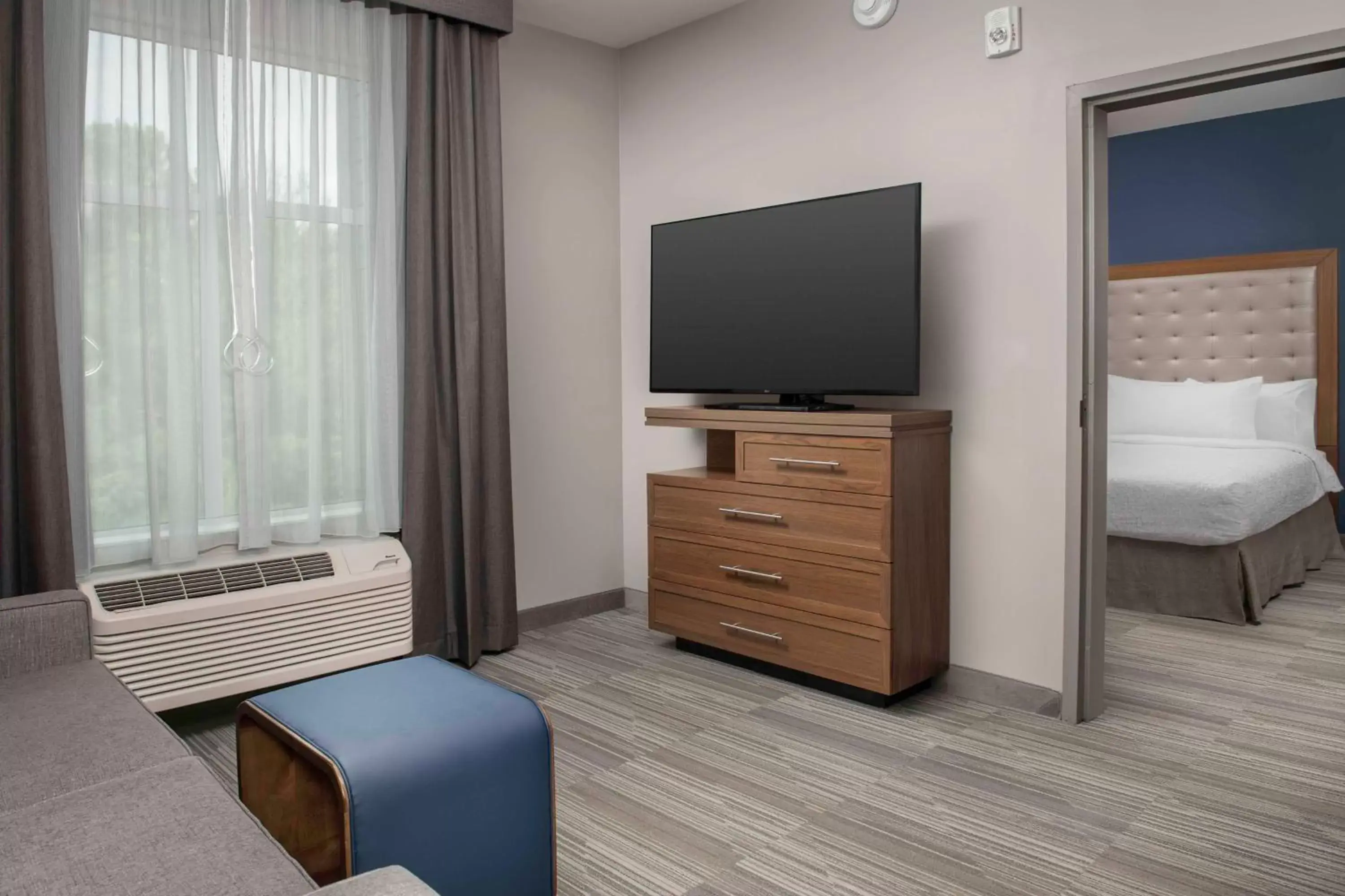 Living room, TV/Entertainment Center in Homewood Suites By Hilton Greenville, NC