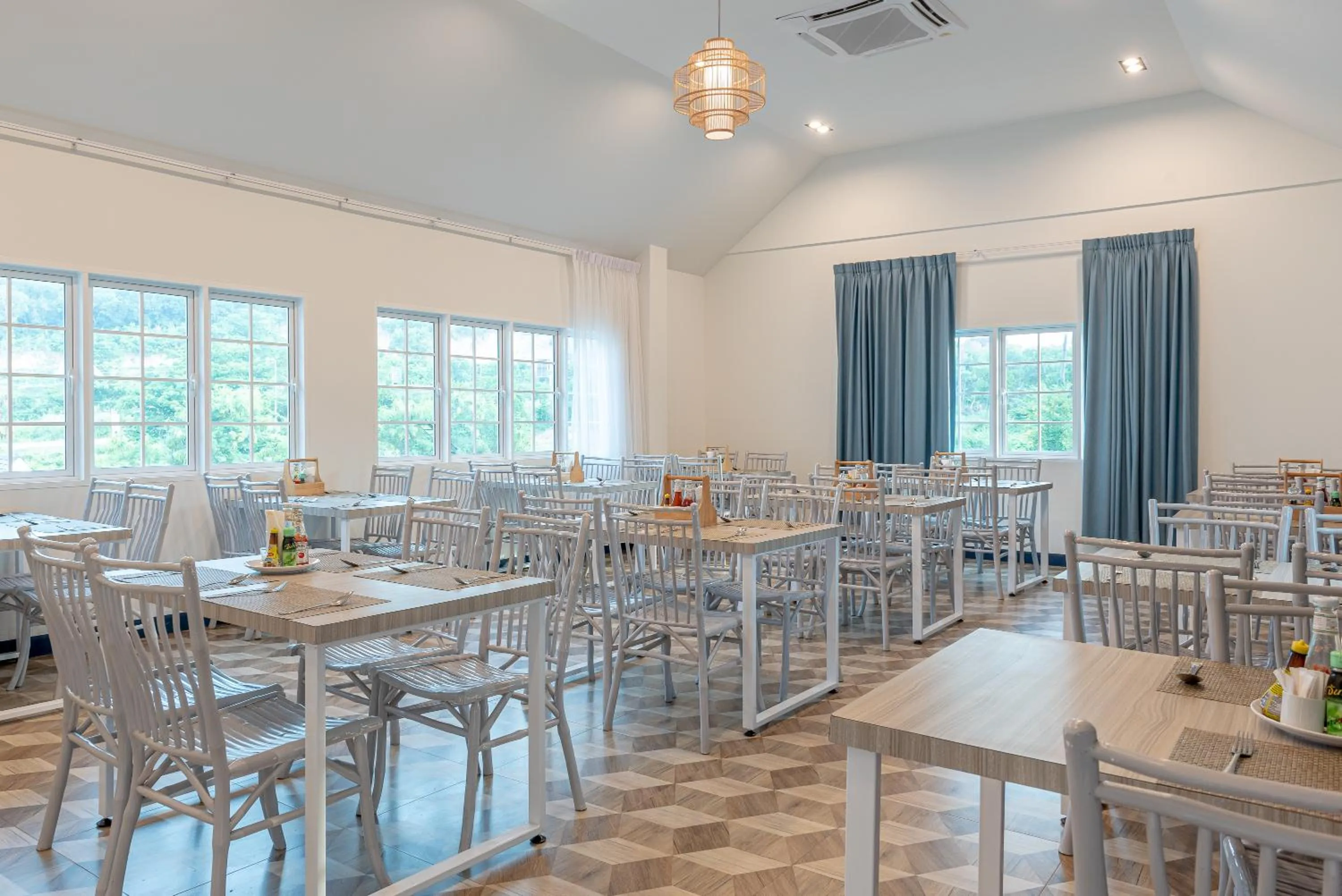 Restaurant/places to eat in Peggy's Cove Resort