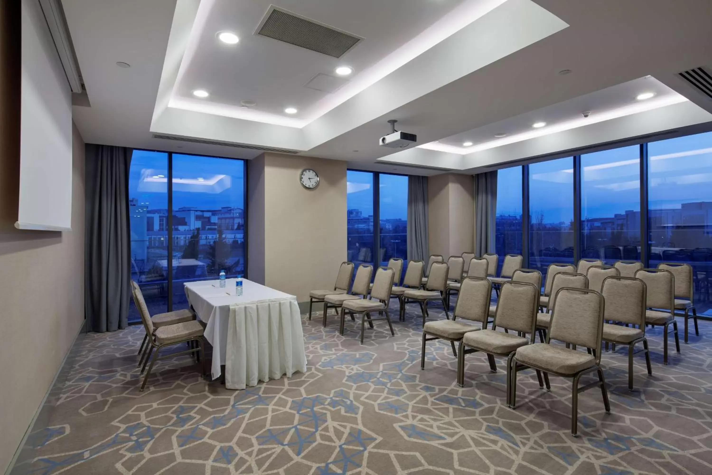 Meeting/conference room in Hilton Garden Inn Istanbul Atatürk Airport