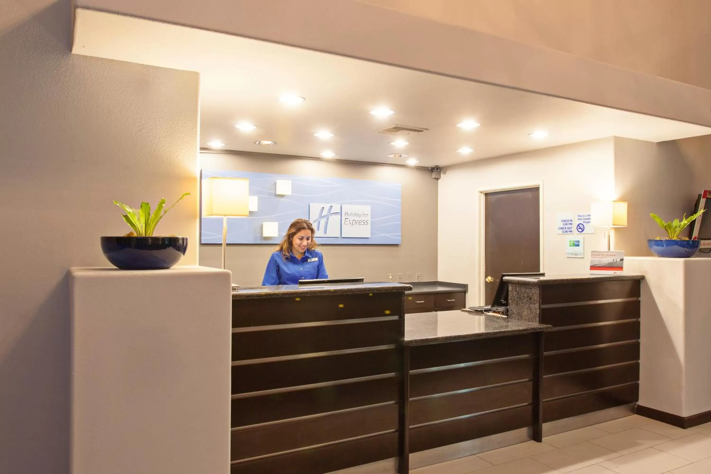 Property building in Holiday Inn Express Temecula by IHG Property building in Holiday Inn Express Temecula by IHG