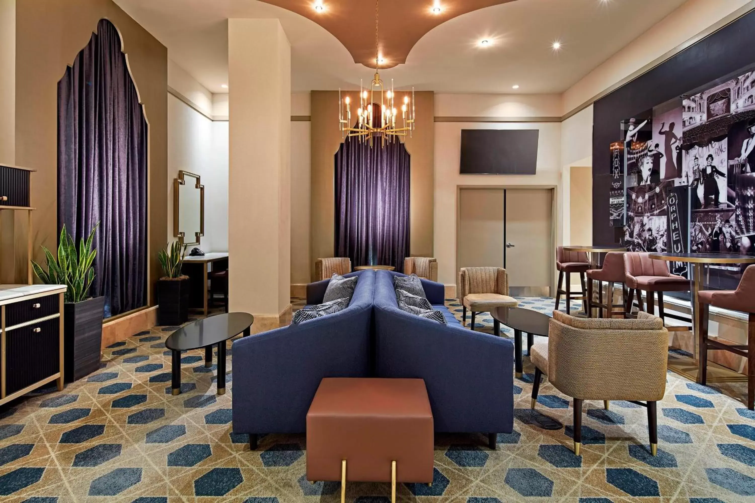 Lounge or bar in Hotel Adagio, Autograph Collection