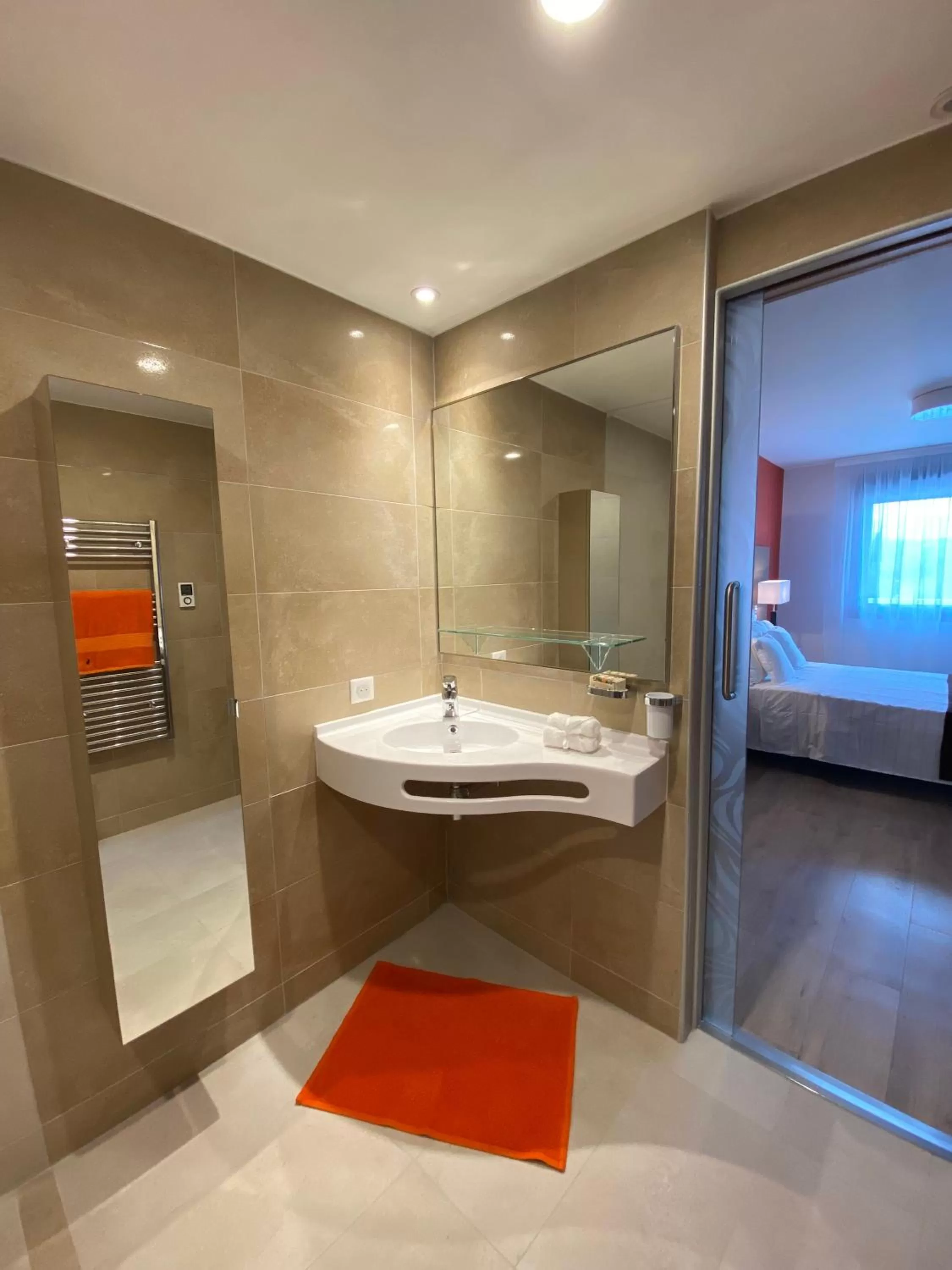 Bathroom in Zenao Appartements Le Cannet