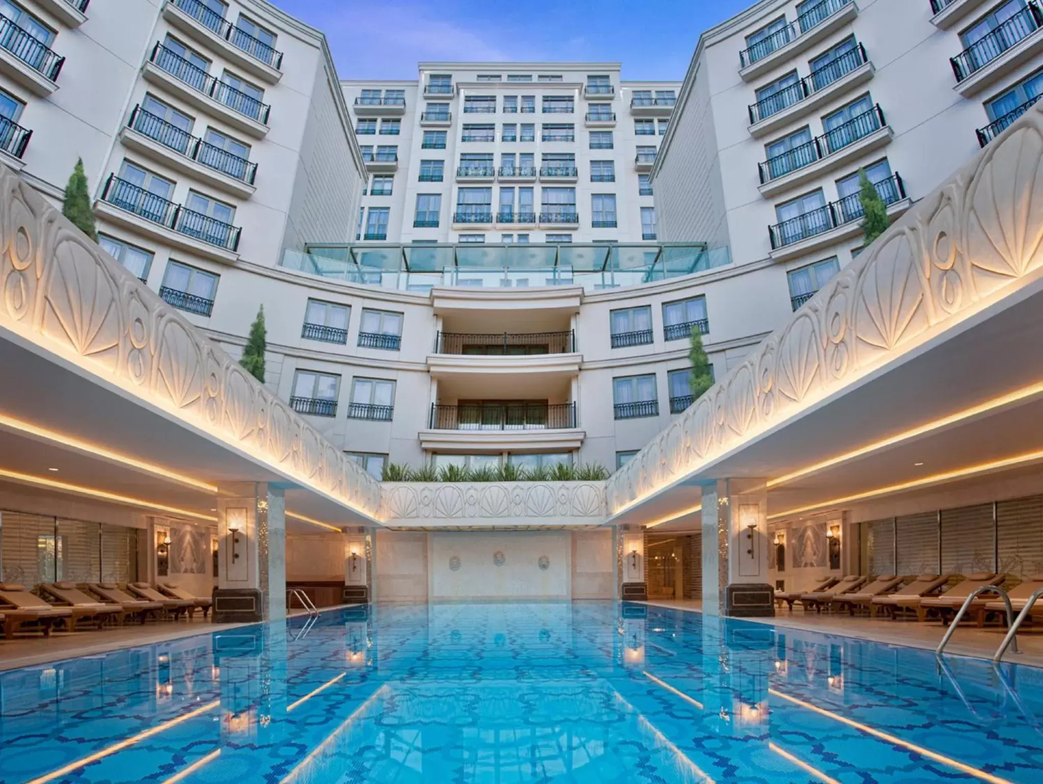 Pool view, Swimming Pool in CVK Park Bosphorus Hotel Istanbul