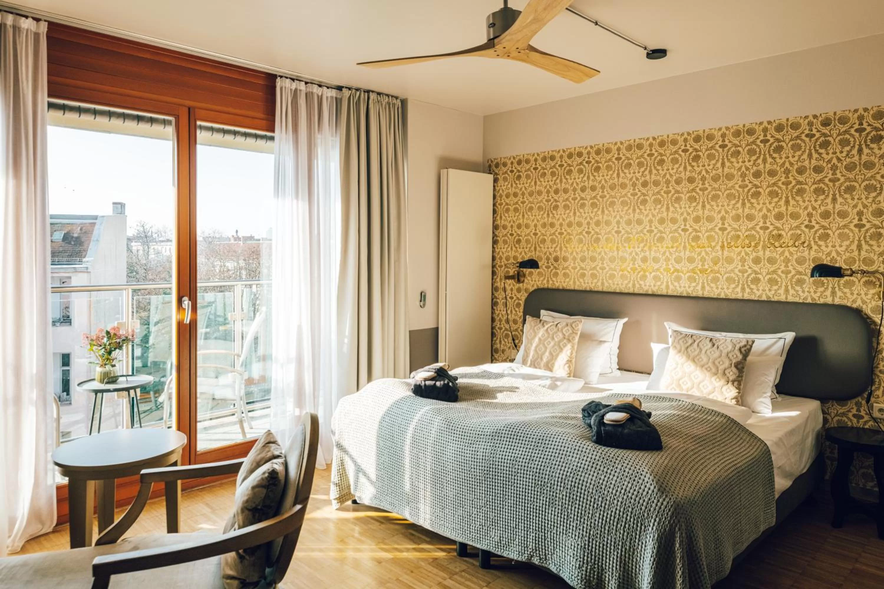 Photo of the whole room, Bed in Townhouse Berlin